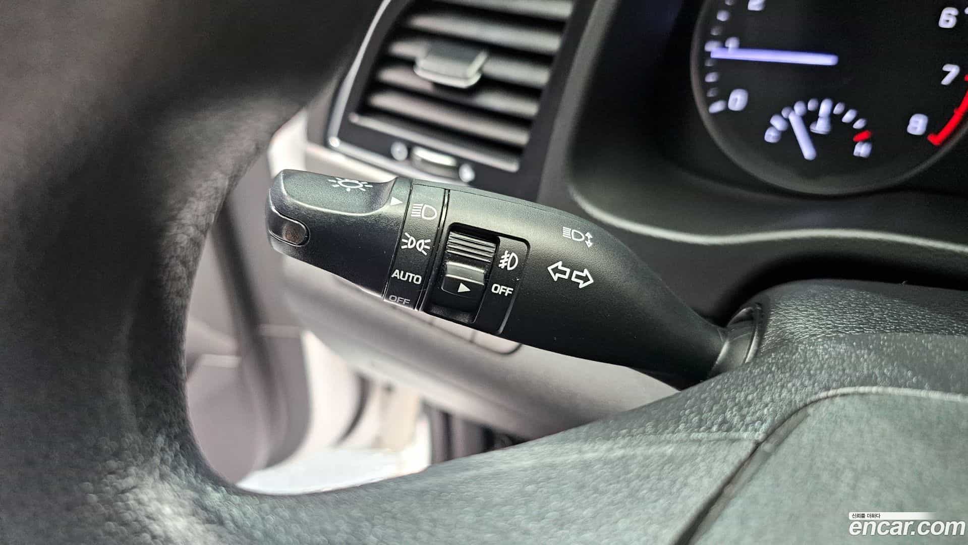AVANTE Hyundai 2017.1-OPTION-022