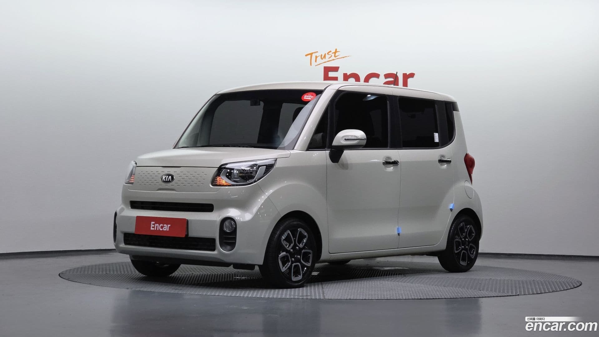 Main__Slider__Photo:RAY Kia 2019.5-0