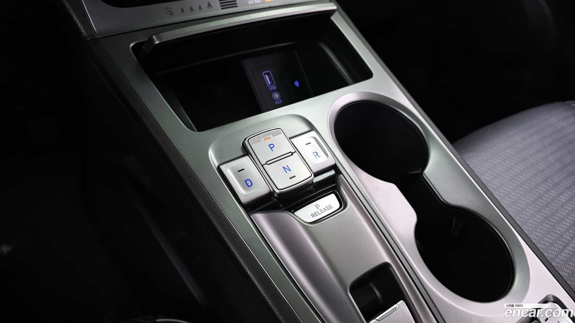 Kona Hyundai 2020.3-INNER-009