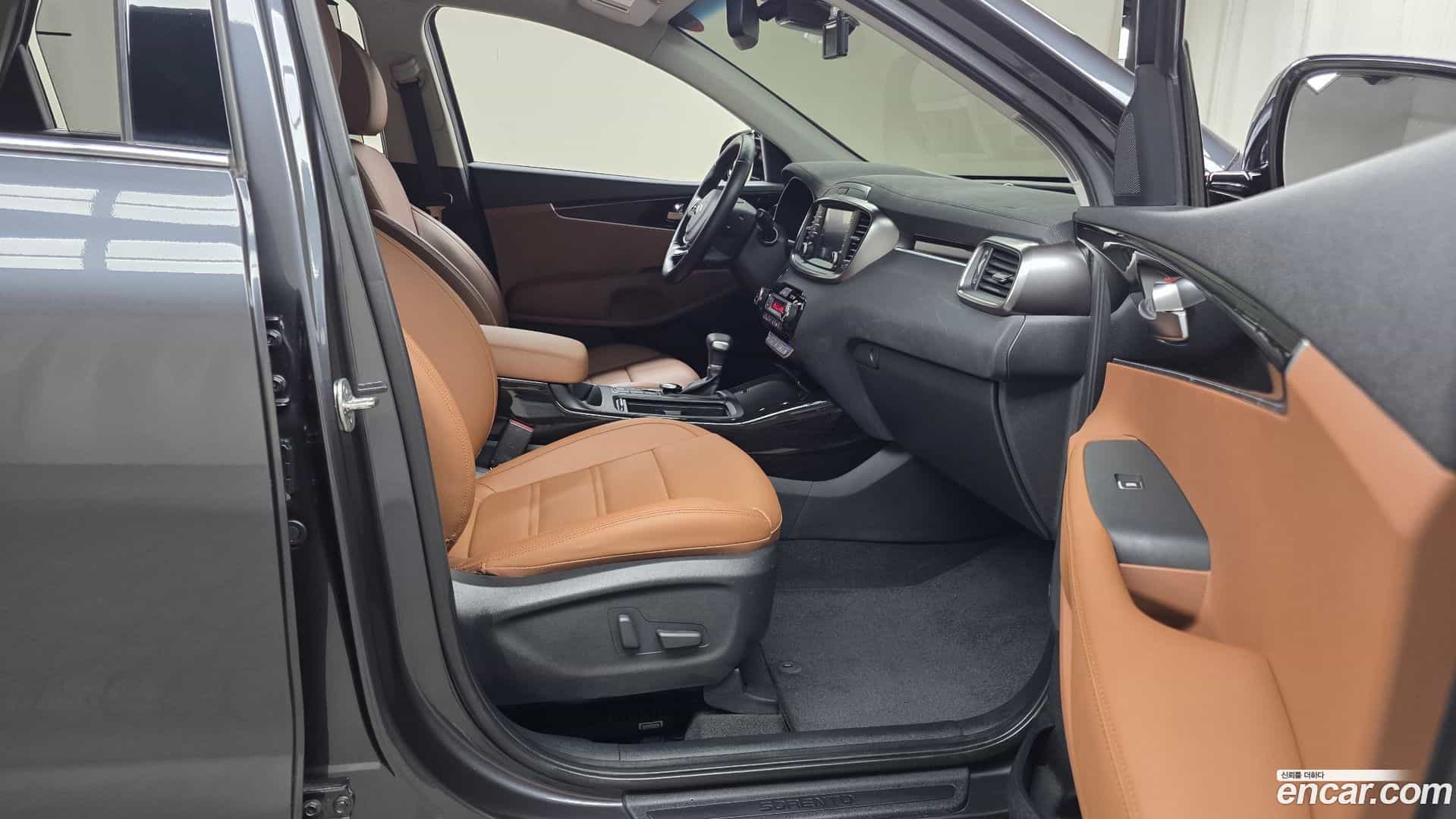 Sorento Kia 2019.5-OPTION-015