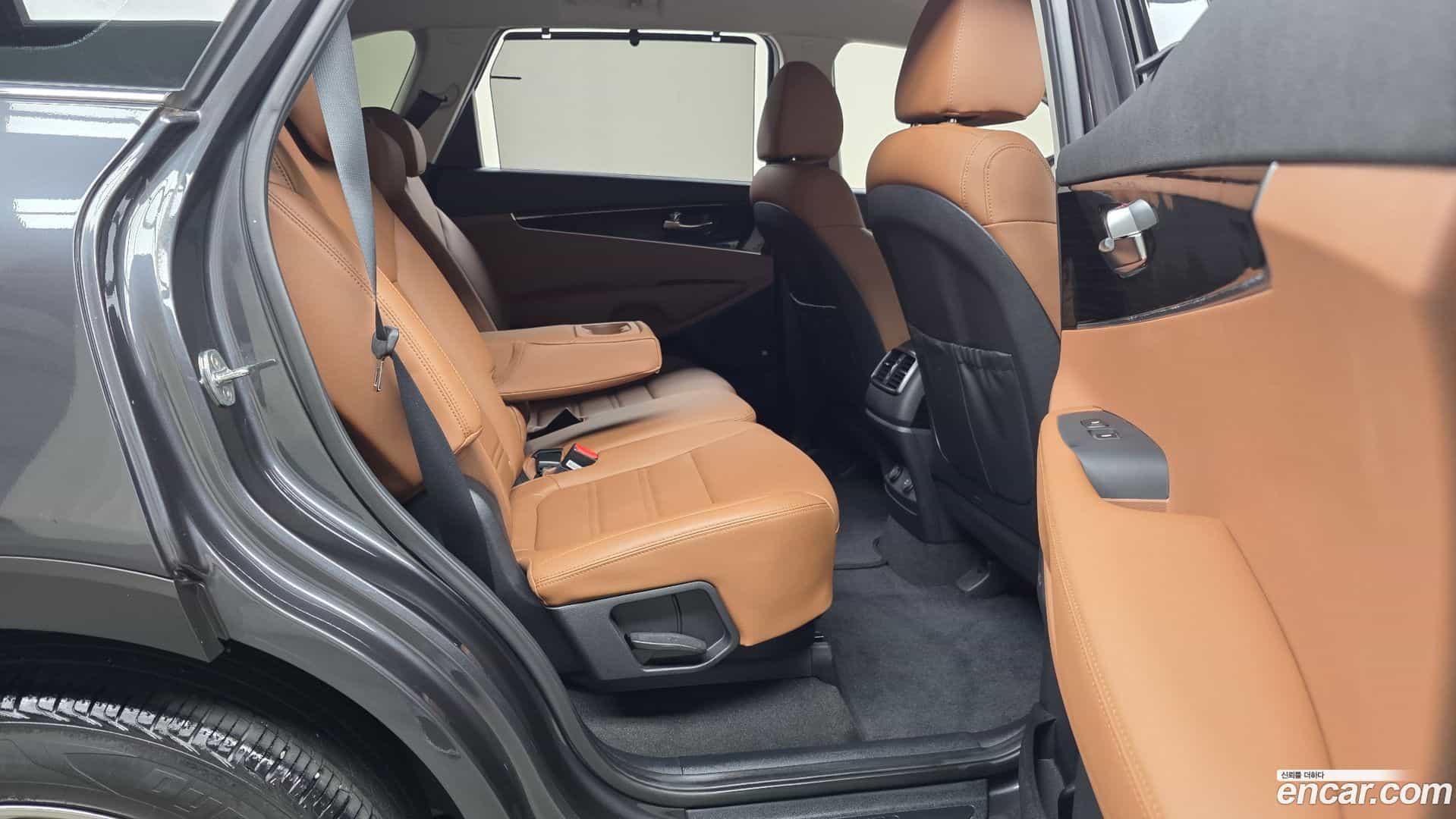 Sorento Kia 2019.5-OPTION-016