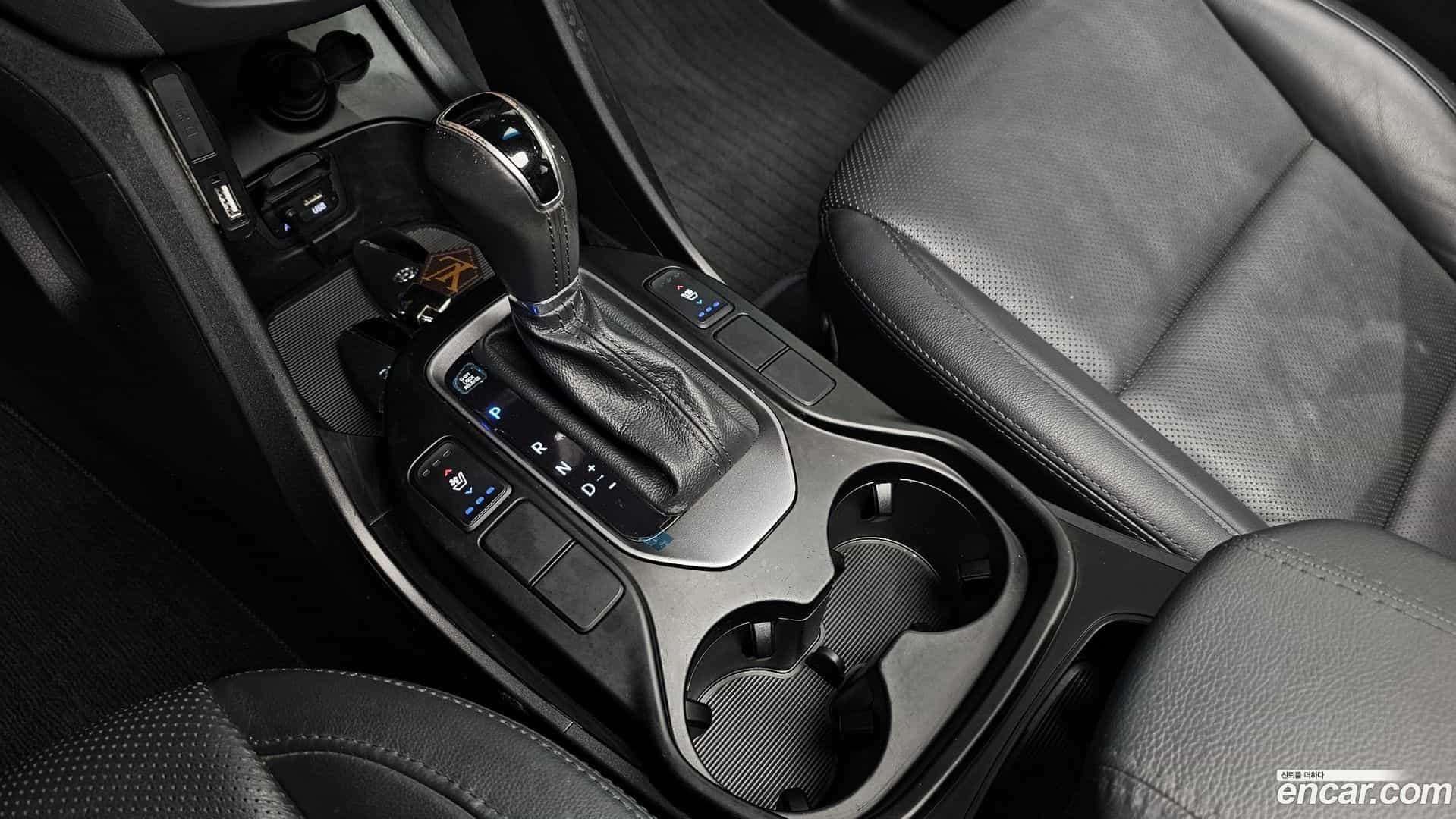 Santafe Hyundai 2014.7-INNER-009