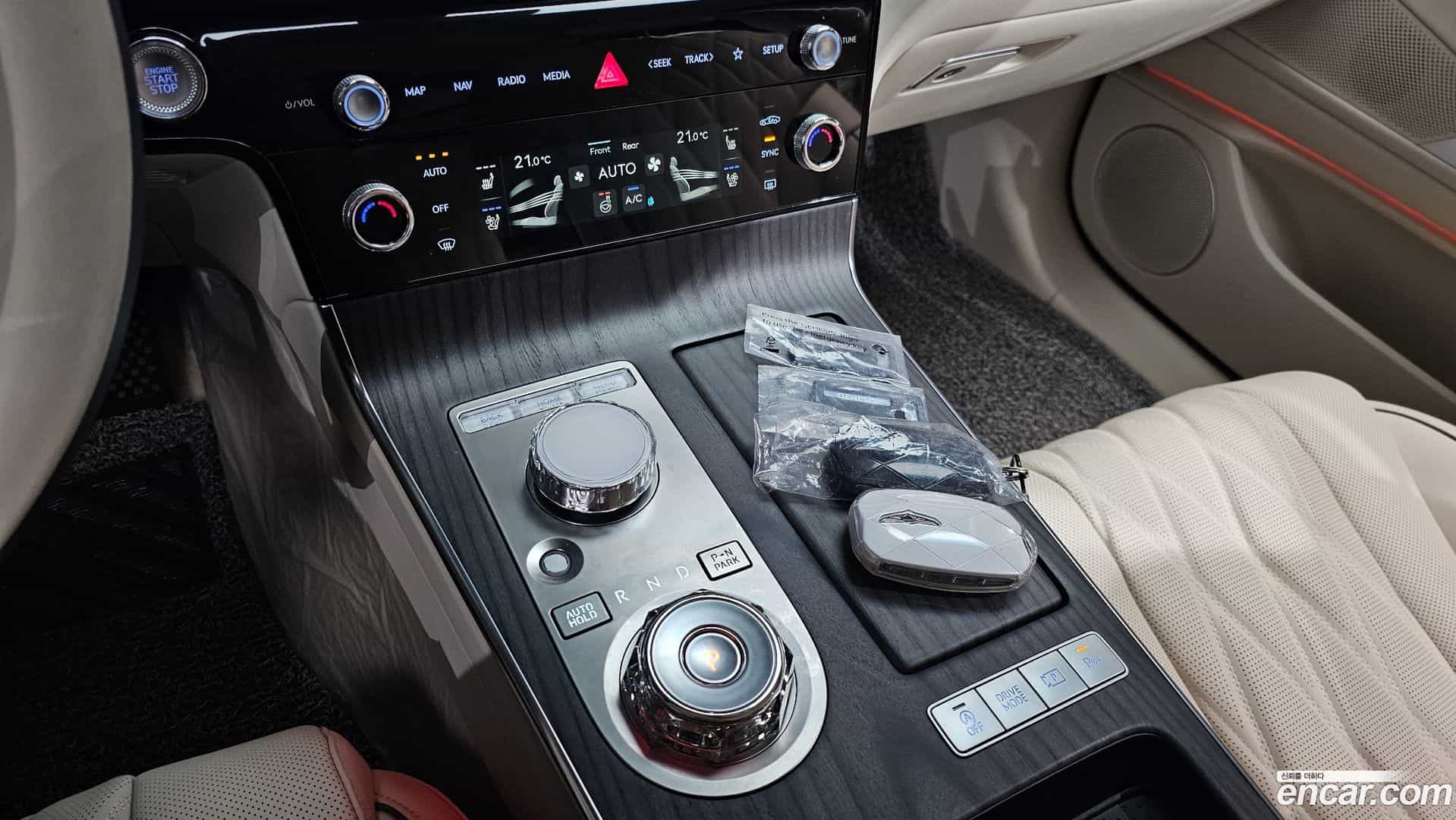G80 Genesis 2025.5-INNER-009