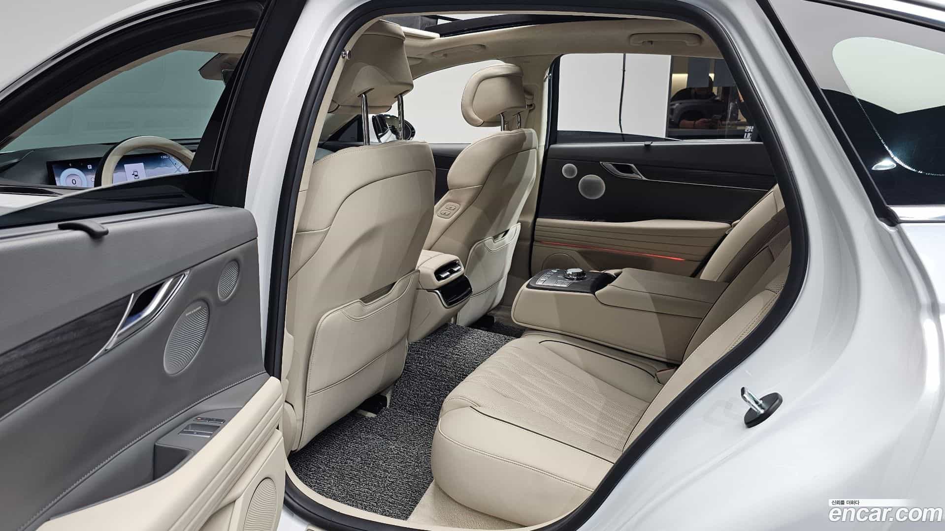 G80 Genesis 2025.5-INNER-036