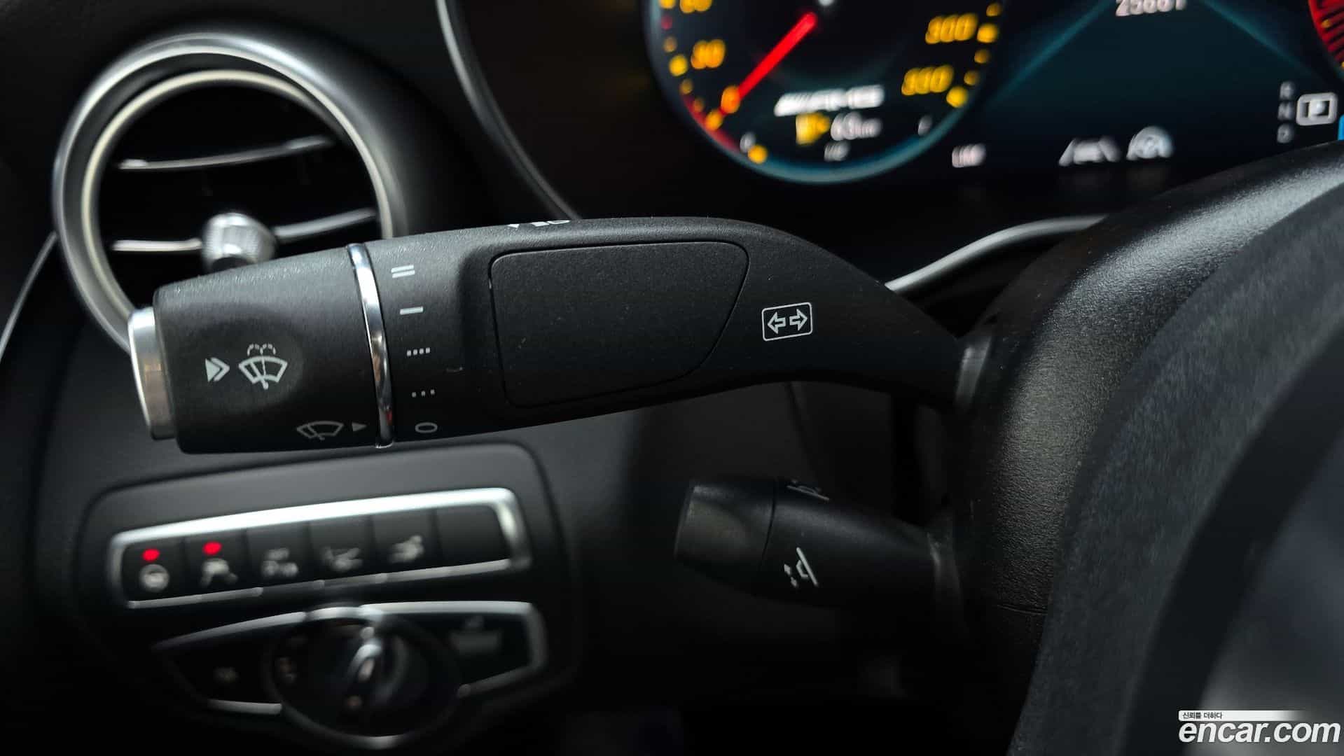 C-Class Mercedes-Benz 2021.4-OPTION-041