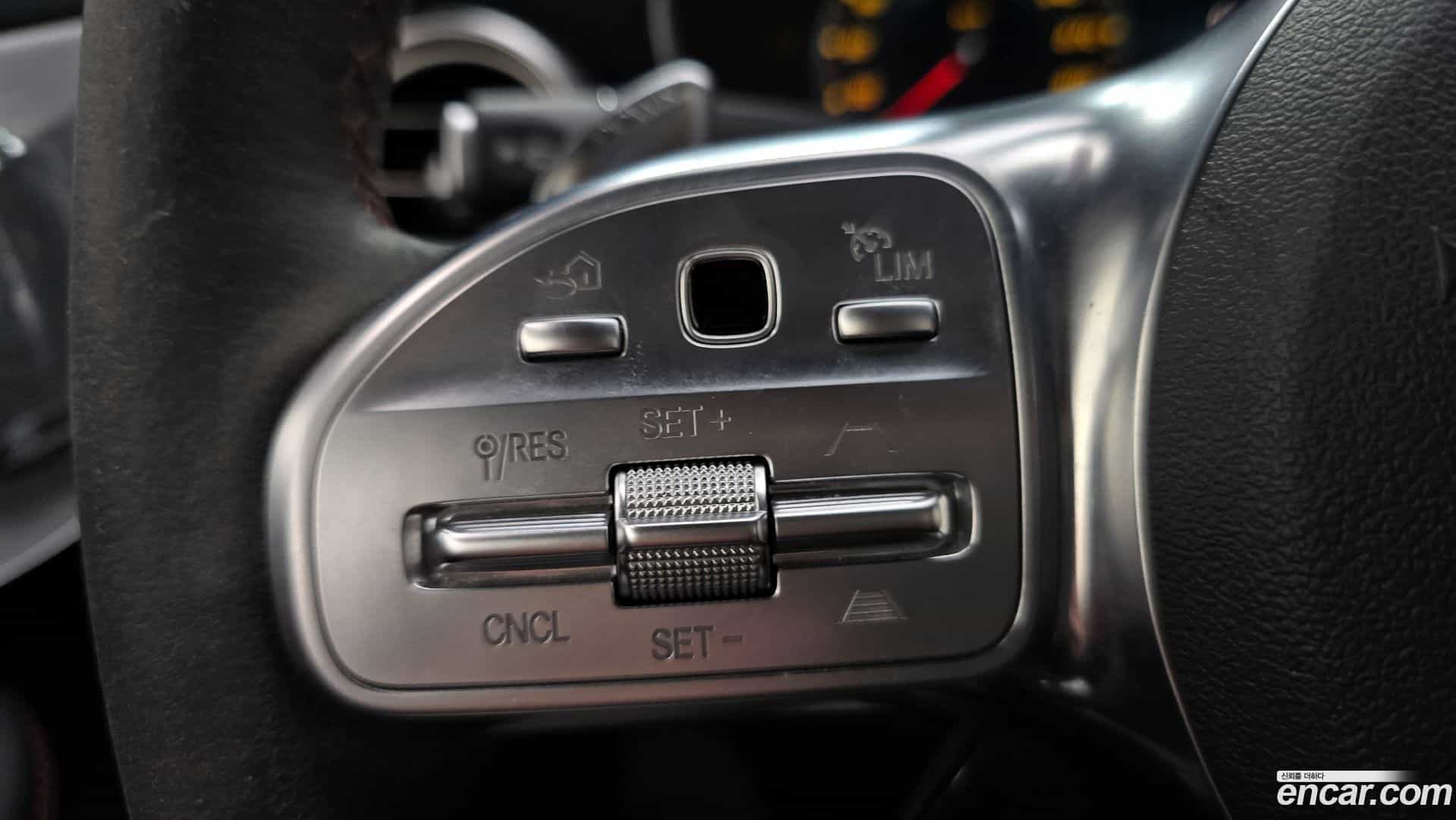 C-Class Mercedes-Benz 2021.4-OPTION-045