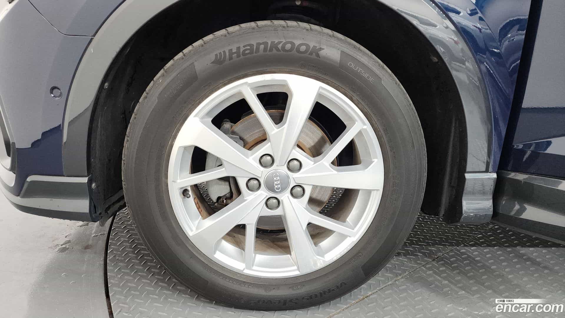 Q3 Audi 2020.11-OUTER-005