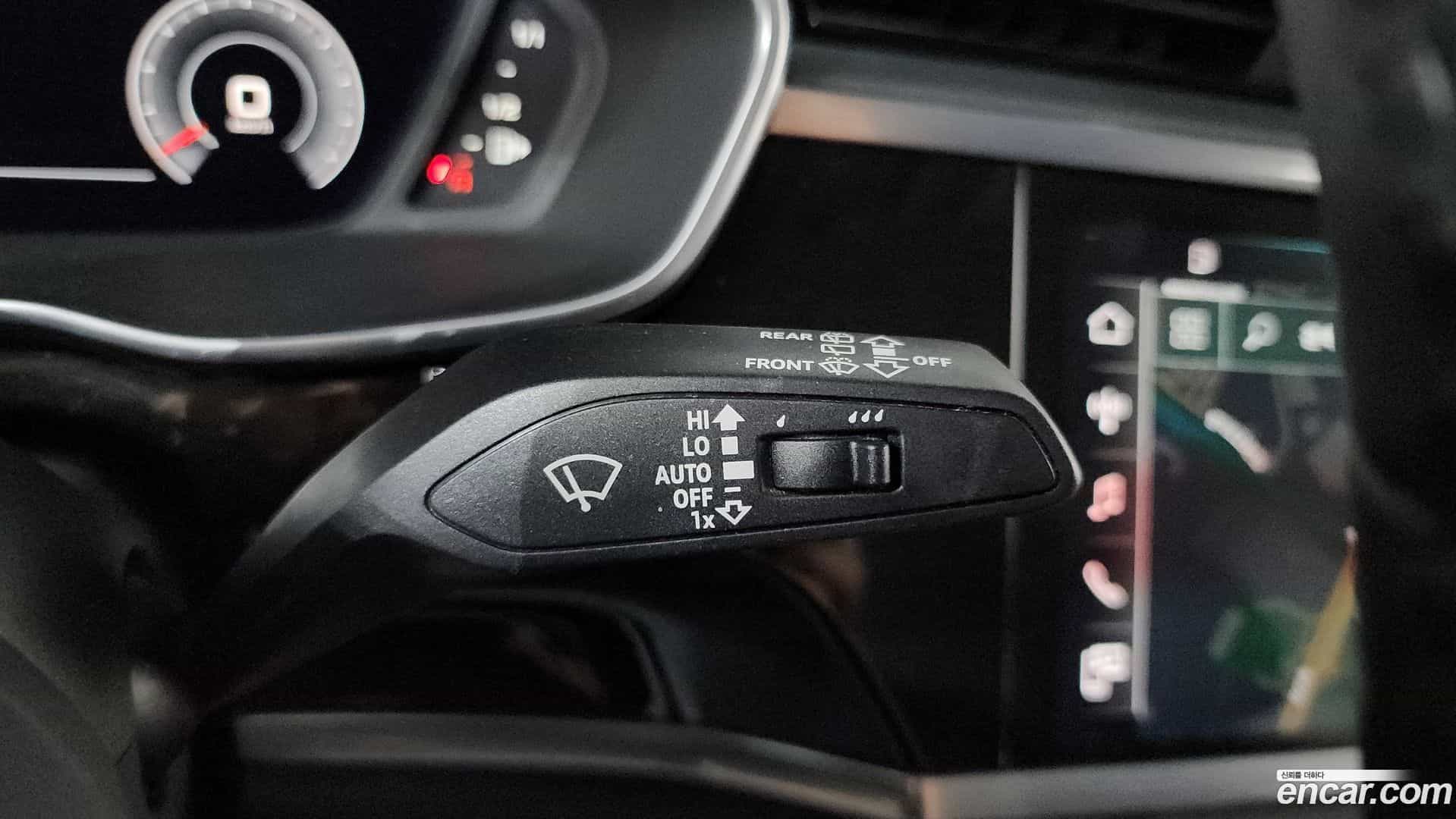 Q3 Audi 2020.11-OPTION-050