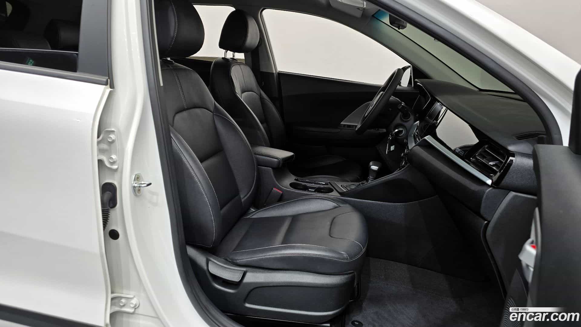 Niro Kia 2021.5-INNER-036