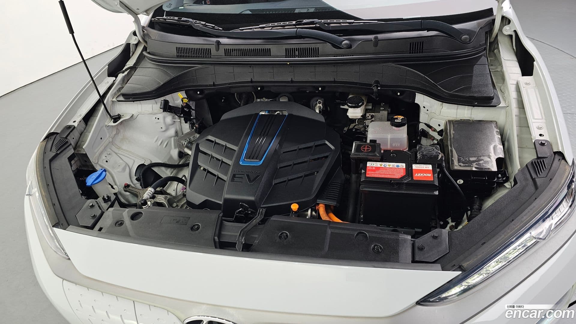 Main__Slider__Photo:Kona Hyundai 2019.4-5