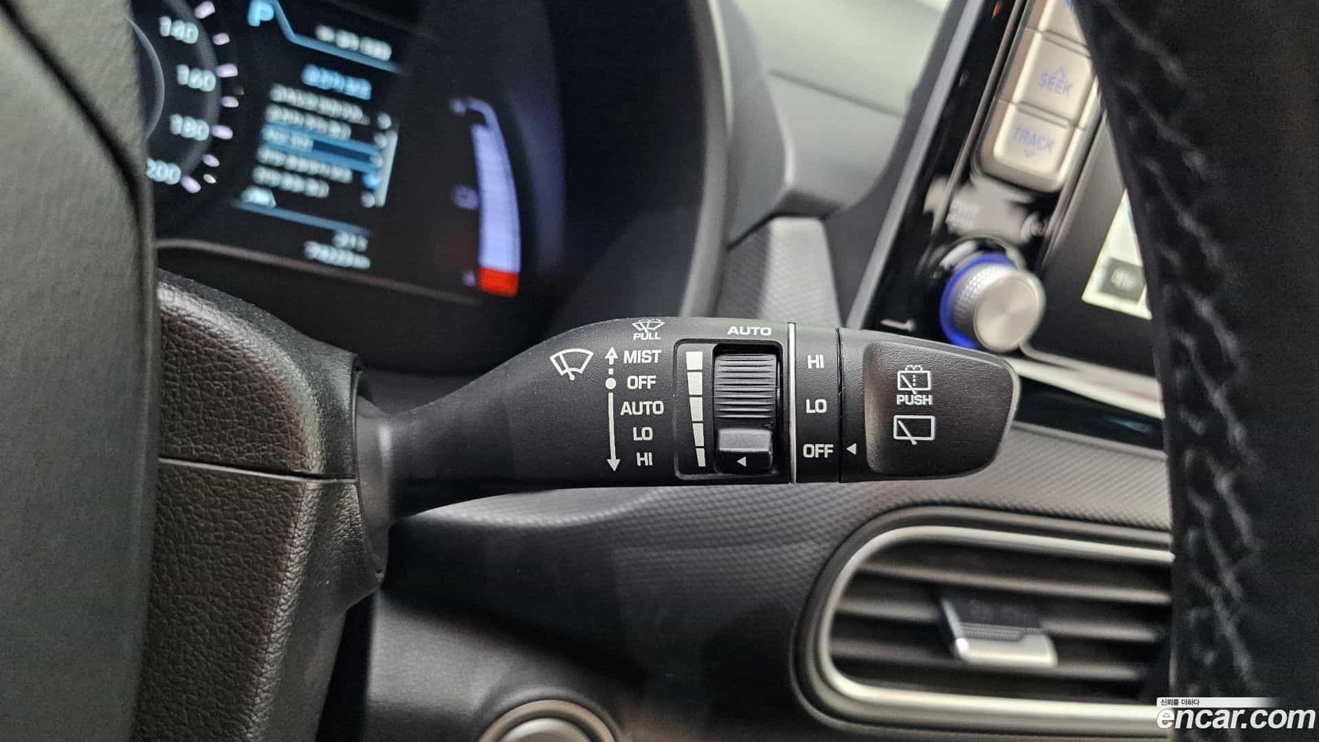 Kona Hyundai 2019.4-OPTION-040