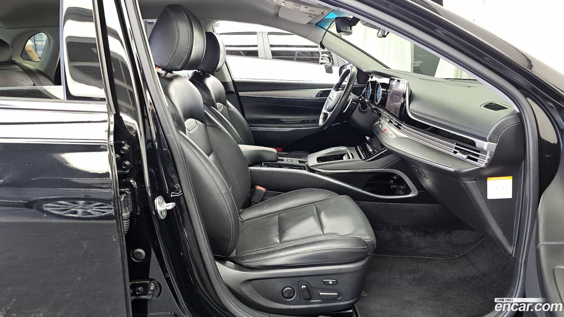 Grandeur Hyundai 2021.3-OPTION-015