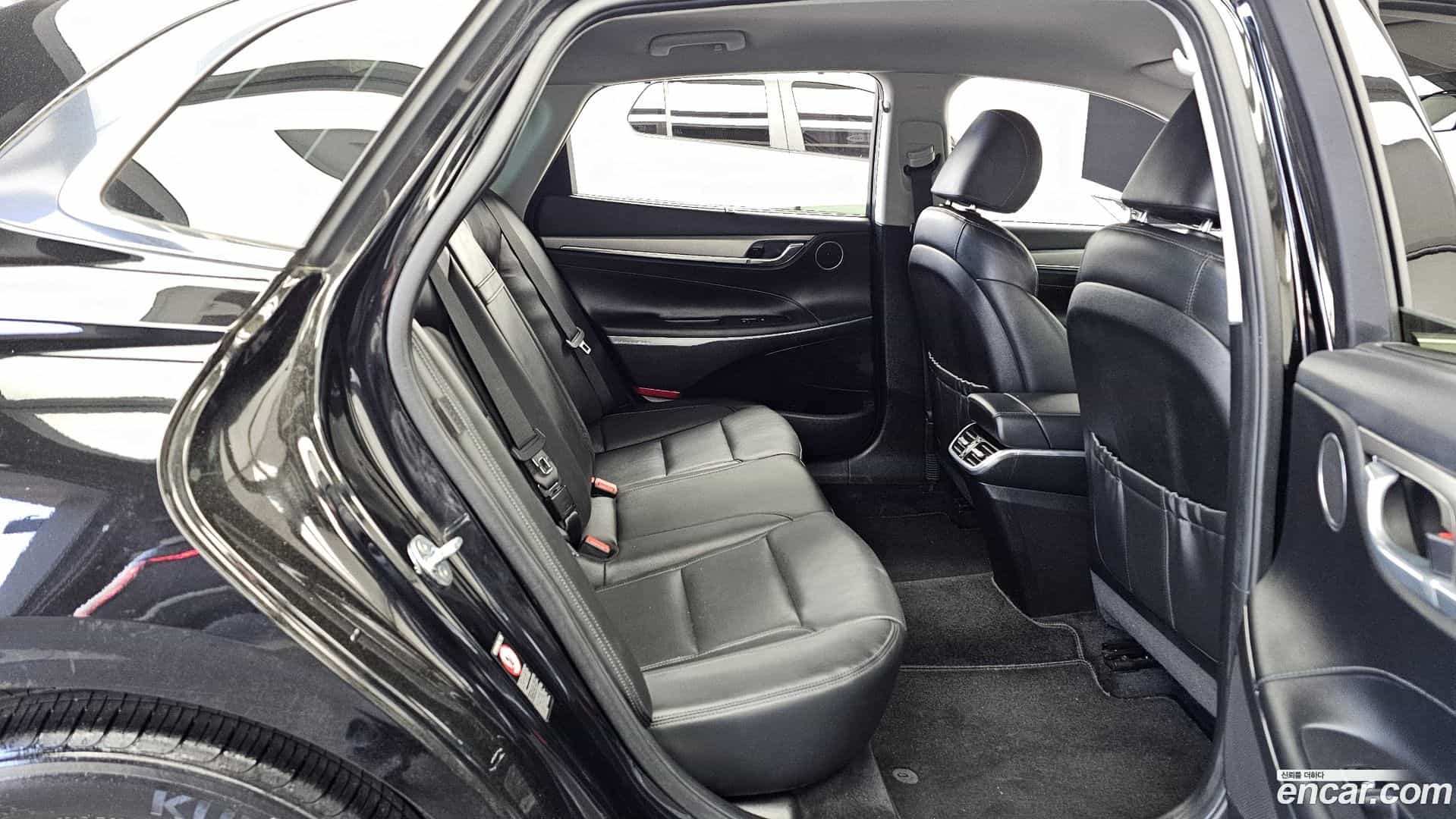 Grandeur Hyundai 2021.3-OPTION-016