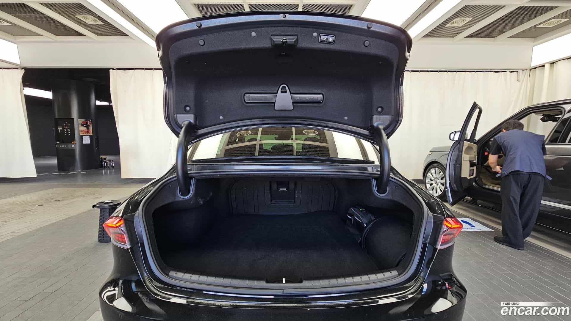 Grandeur Hyundai 2021.3-OPTION-024
