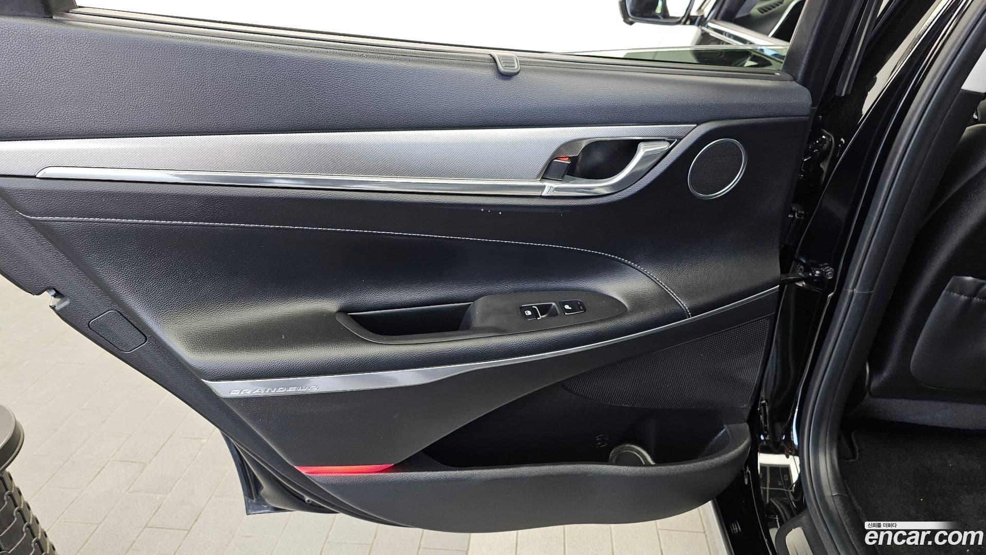 Main__Slider__Photo:Grandeur Hyundai 2021.3-24