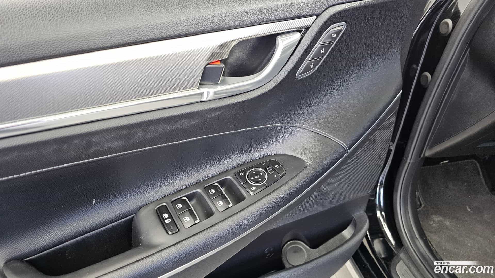 Grandeur Hyundai 2021.3-OPTION-041