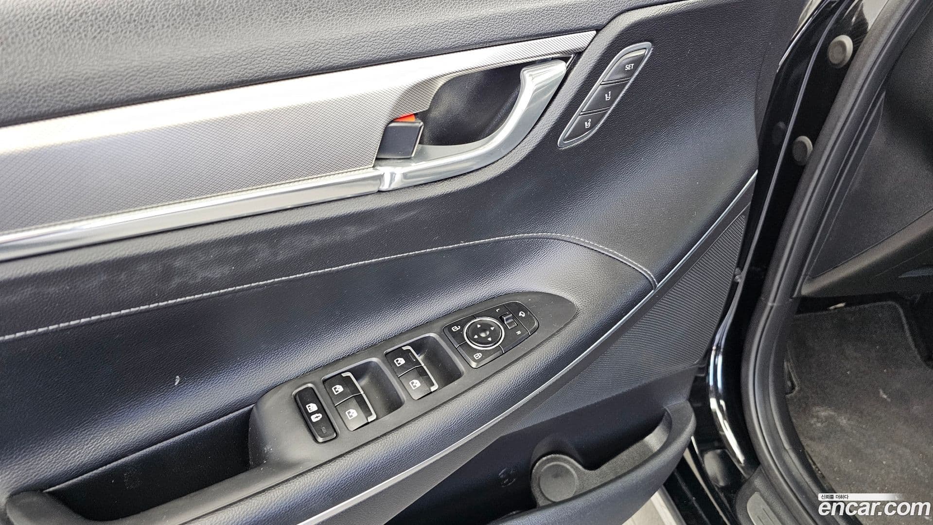 Main__Slider__Photo:Grandeur Hyundai 2021.3-27