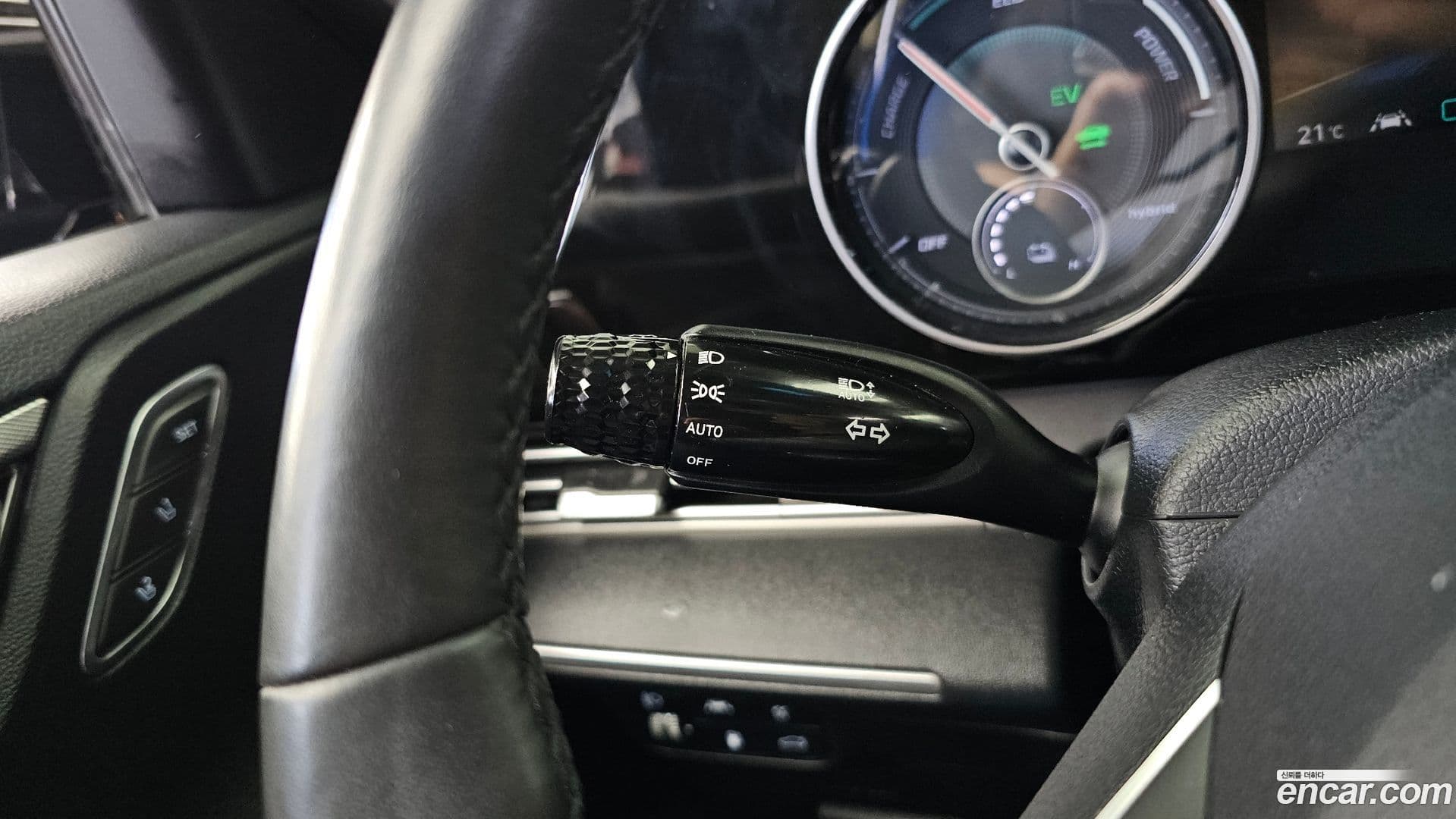 Main__Slider__Photo:Grandeur Hyundai 2021.3-29