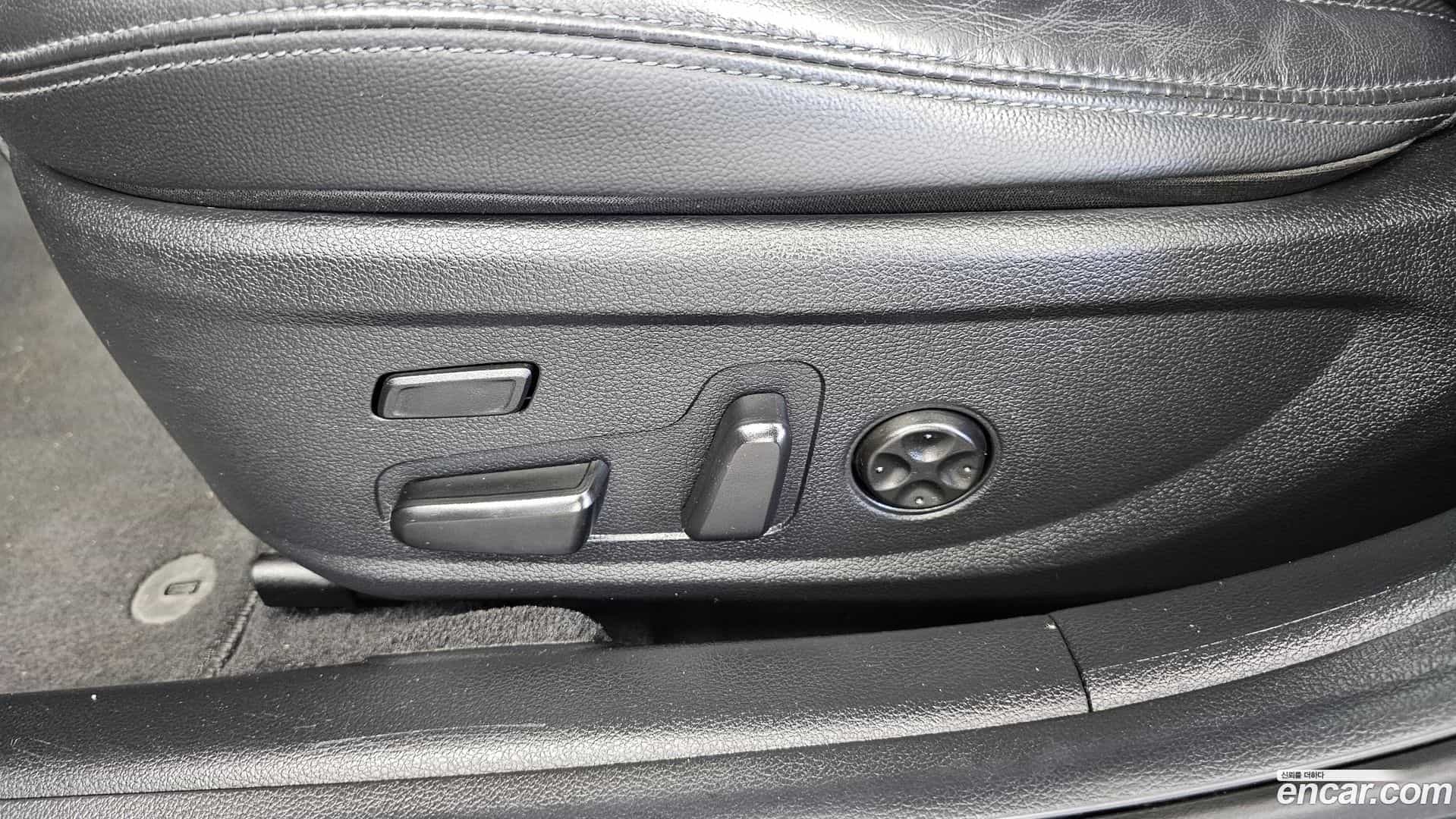 Grandeur Hyundai 2021.3-OPTION-044