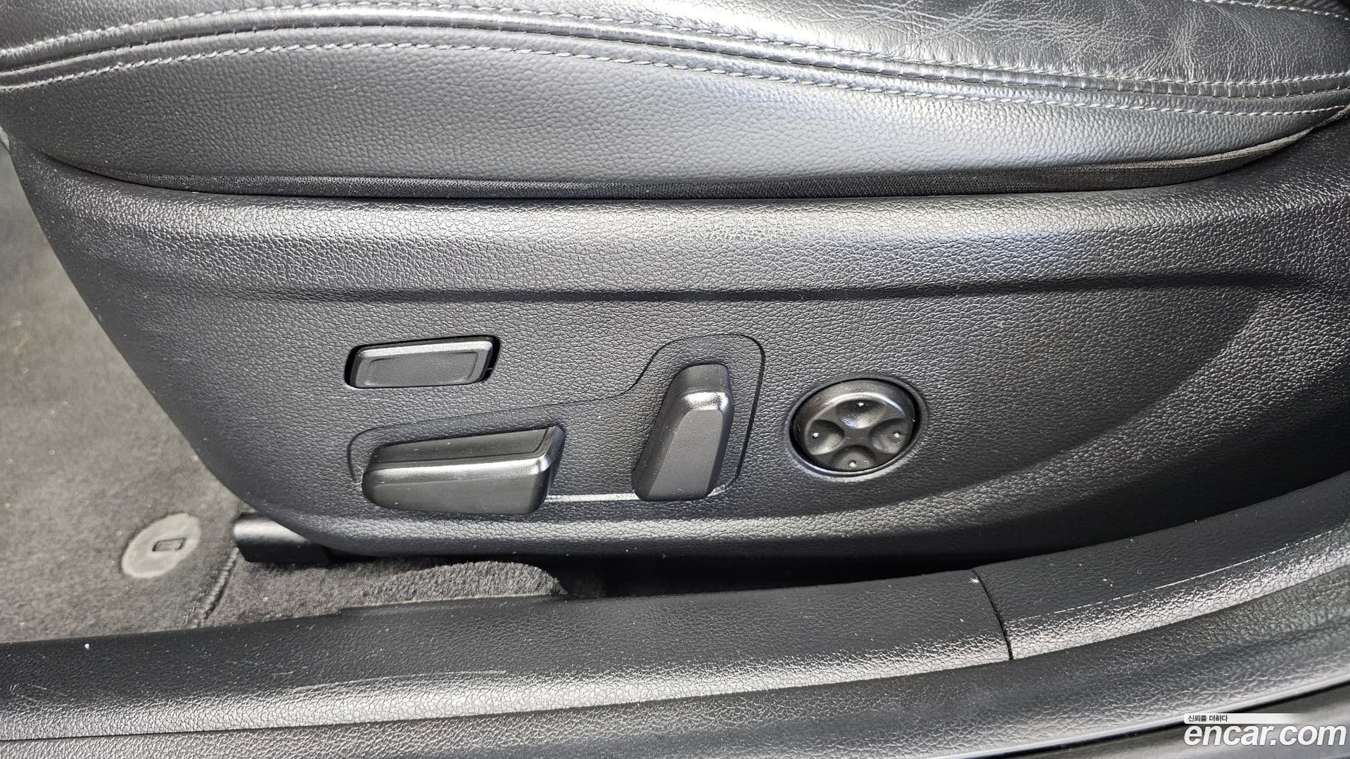 Main__Slider__Photo:Grandeur Hyundai 2021.3-30