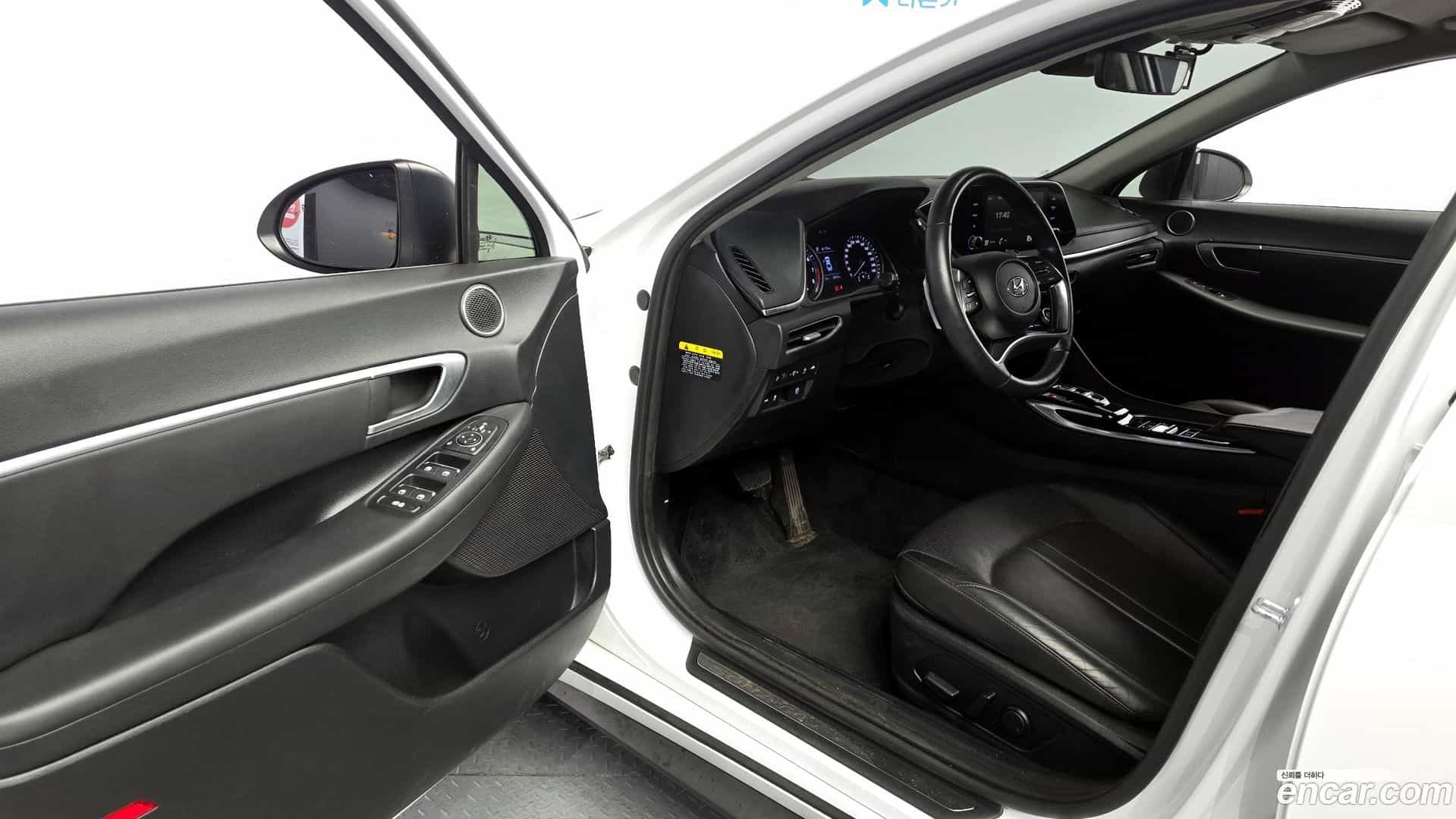 Sonata Hyundai 2019.4-INNER-010
