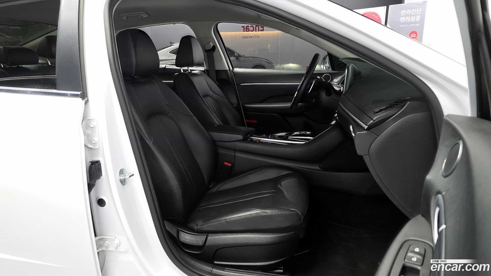 Sonata Hyundai 2019.4-INNER-036
