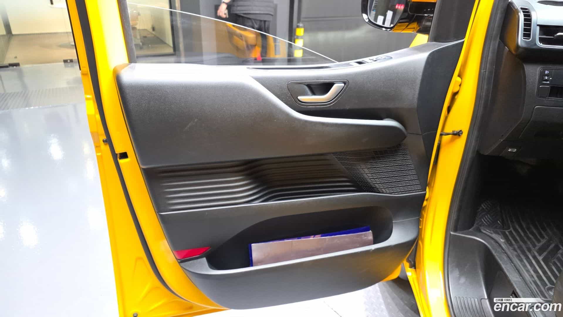 Staria Hyundai 2021.10-INNER-035