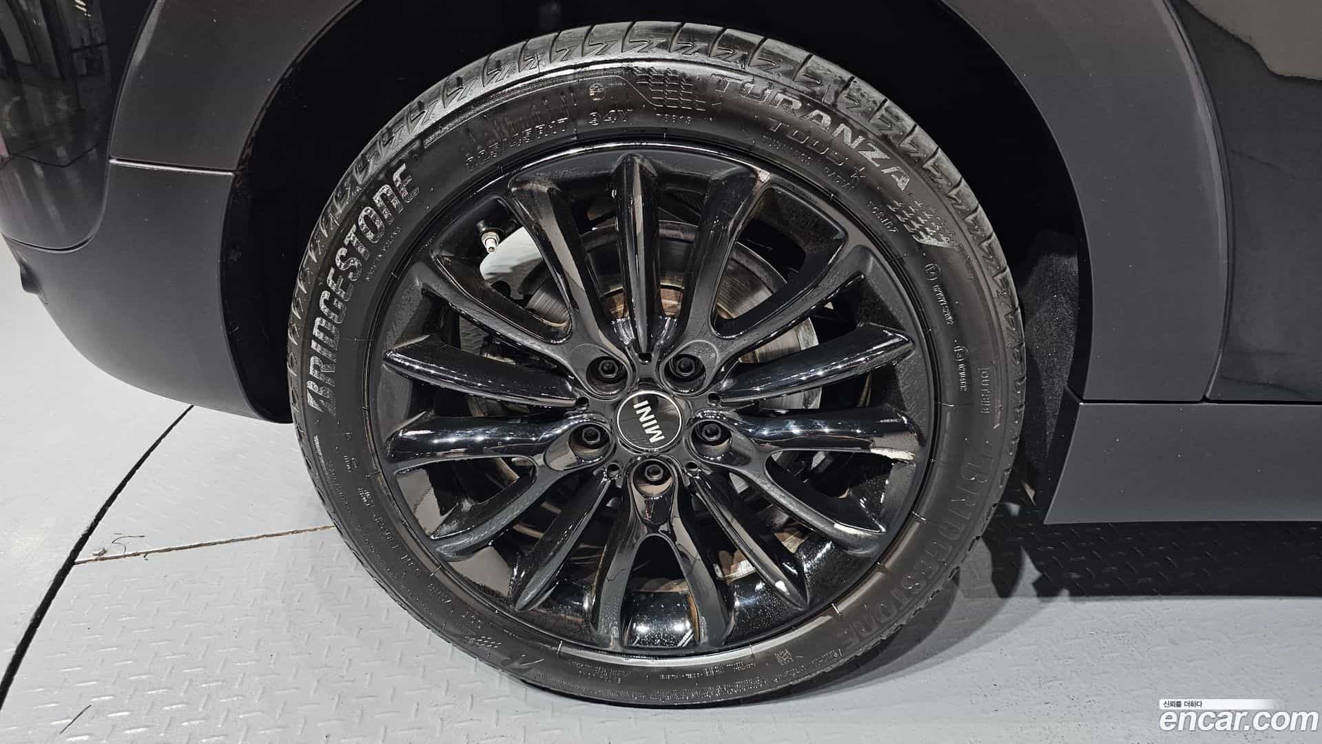 Clubman Mini 2023.4-OUTER-005