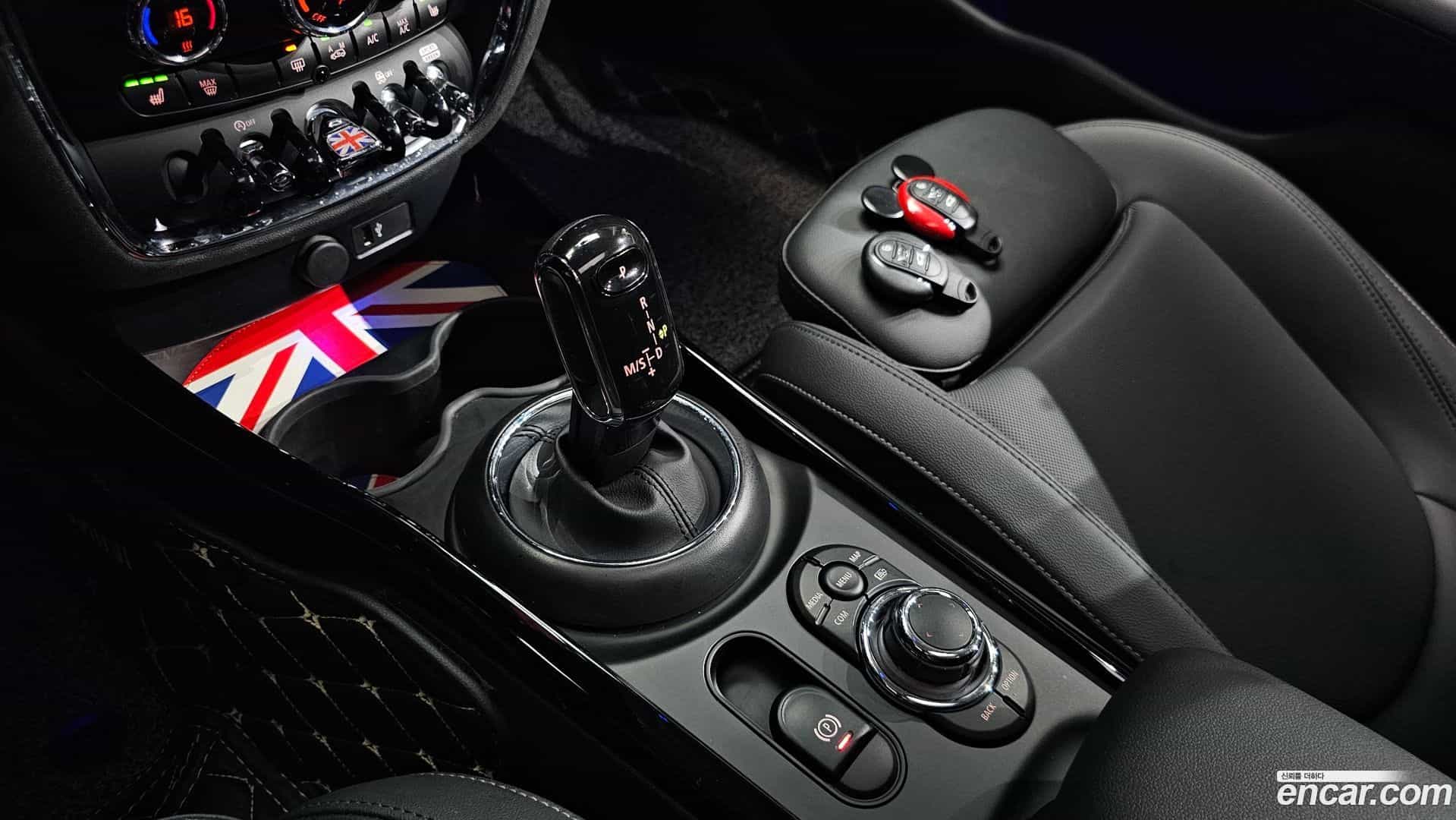 Clubman Mini 2023.4-INNER-009