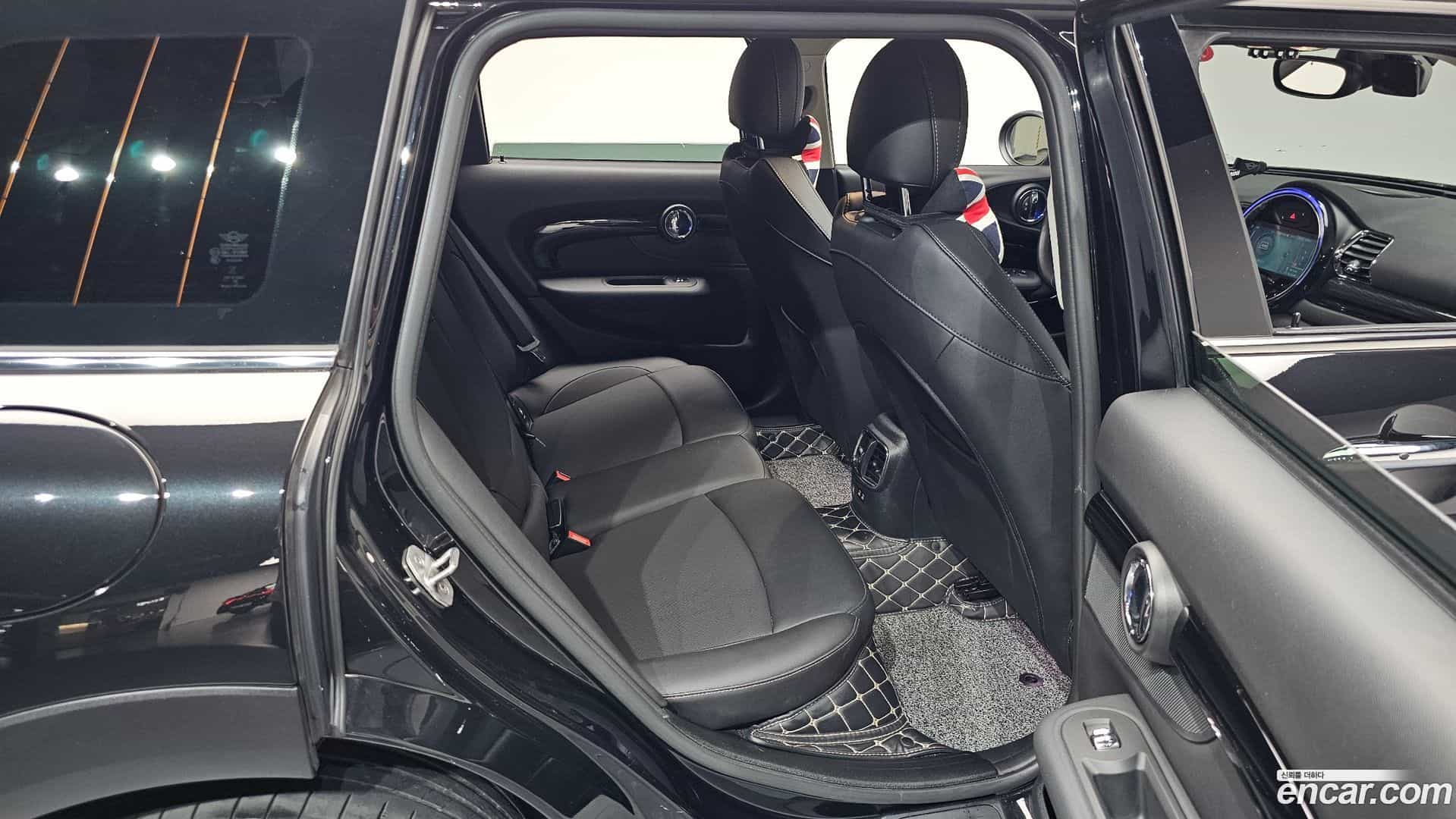 Clubman Mini 2023.4-OPTION-015