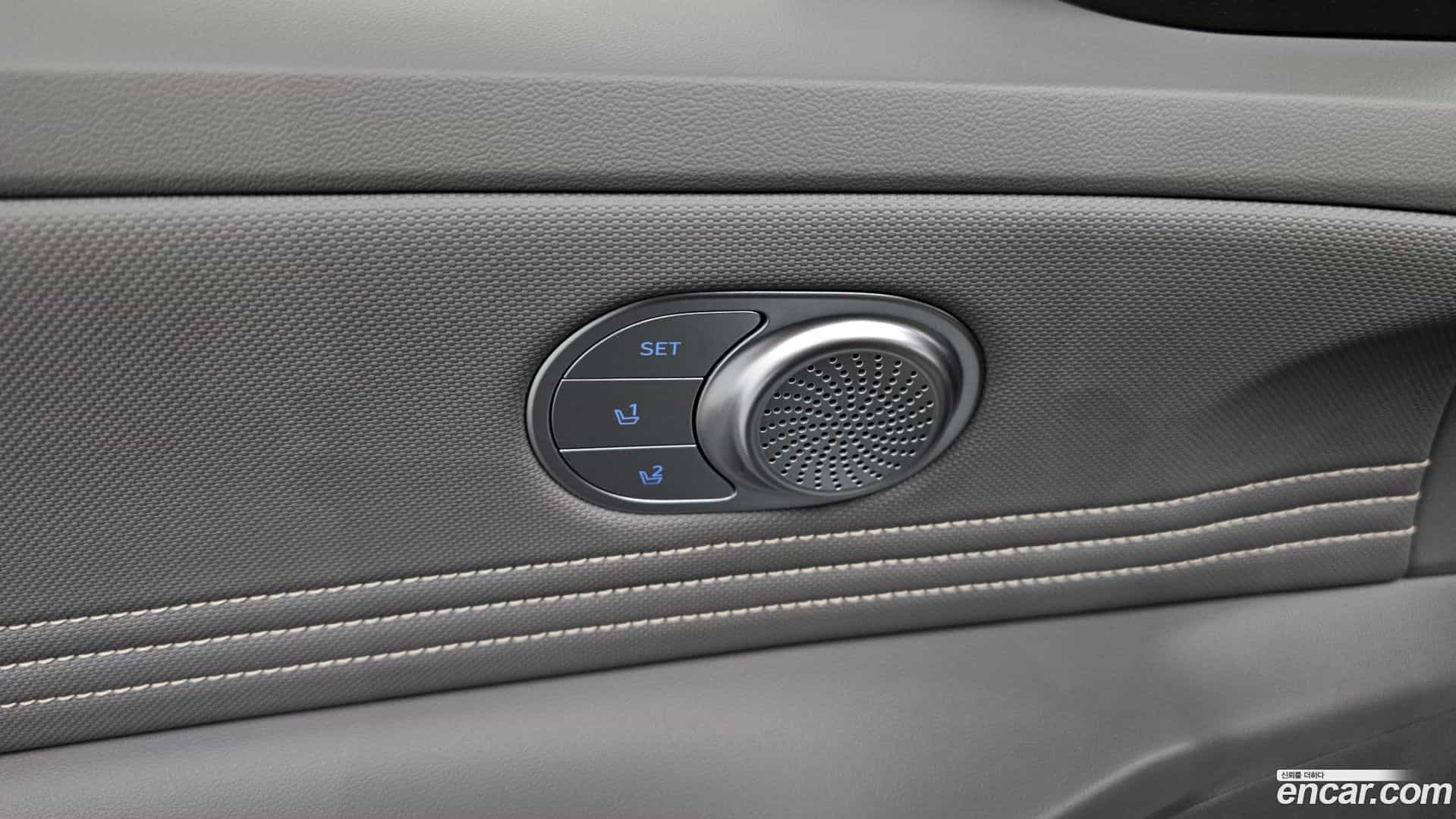 AVANTE Hyundai 2023.8-OPTION-044