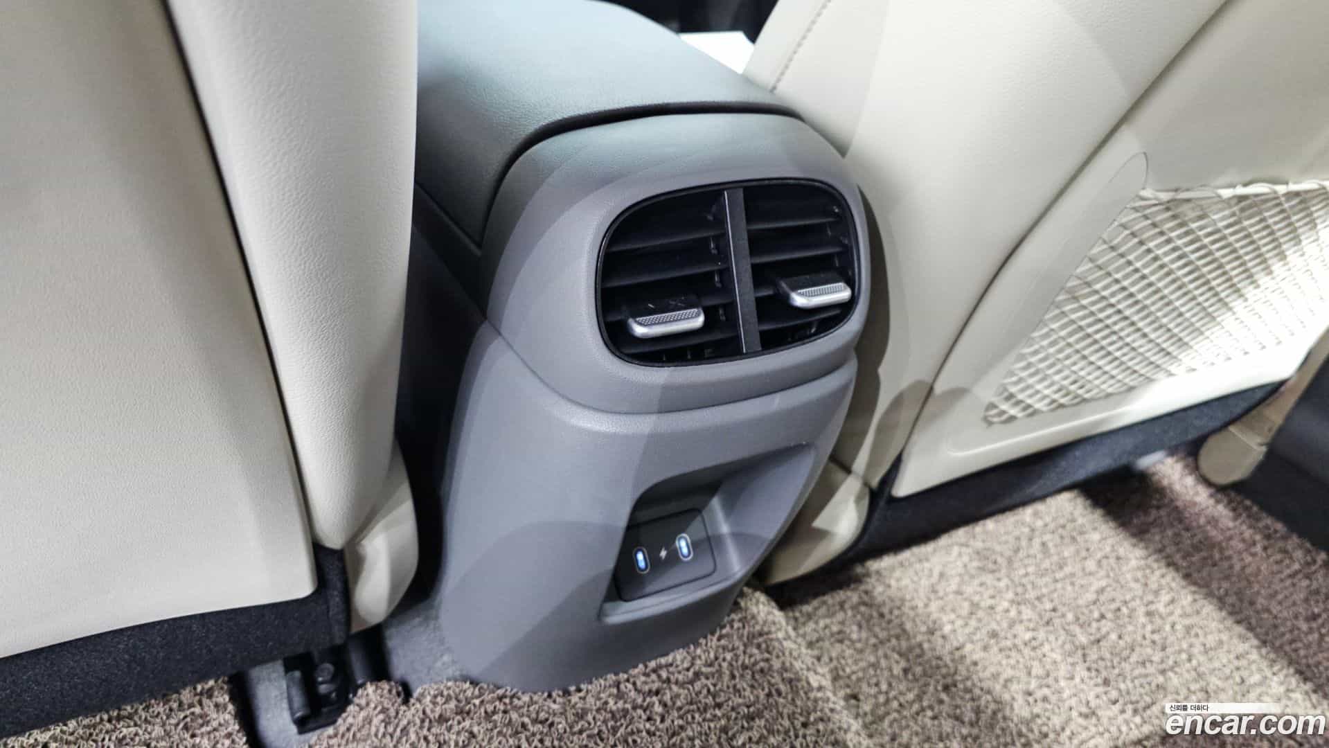 AVANTE Hyundai 2023.8-OPTION-045