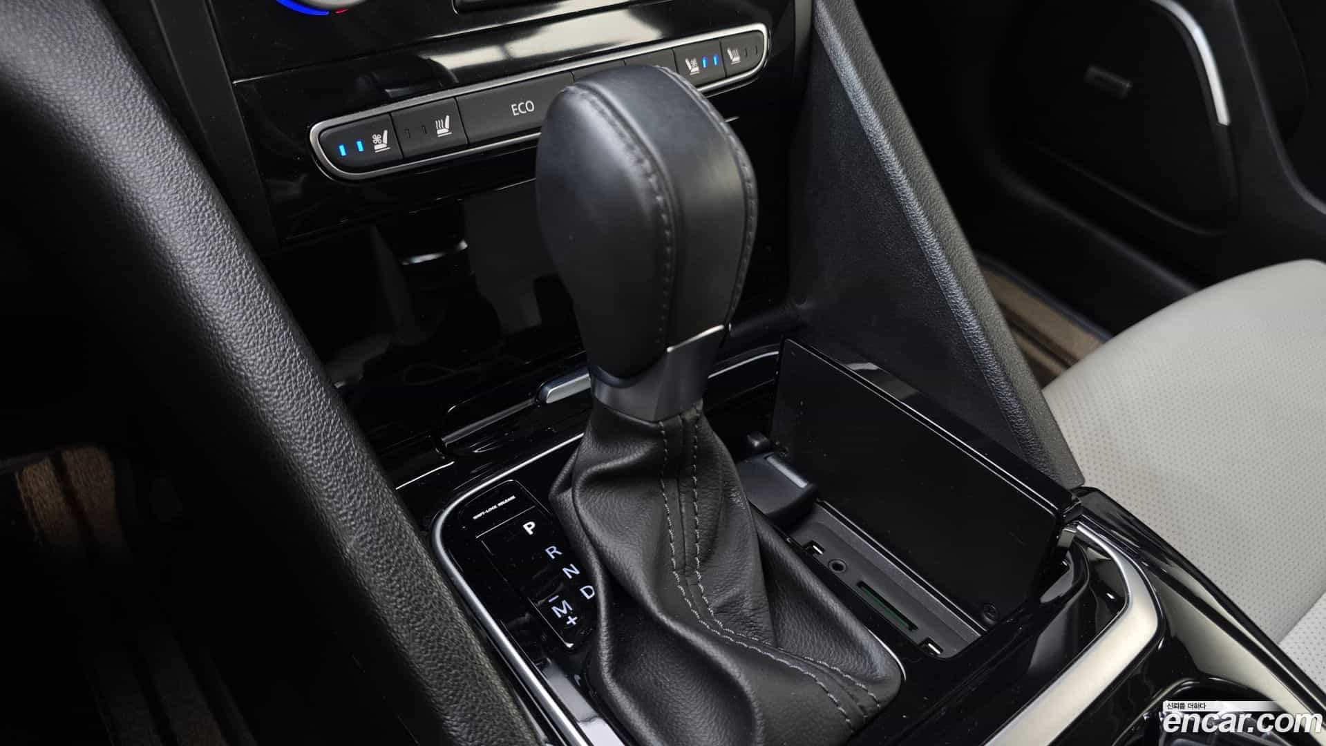 SM6 Renault Korea 2016.9-INNER-009