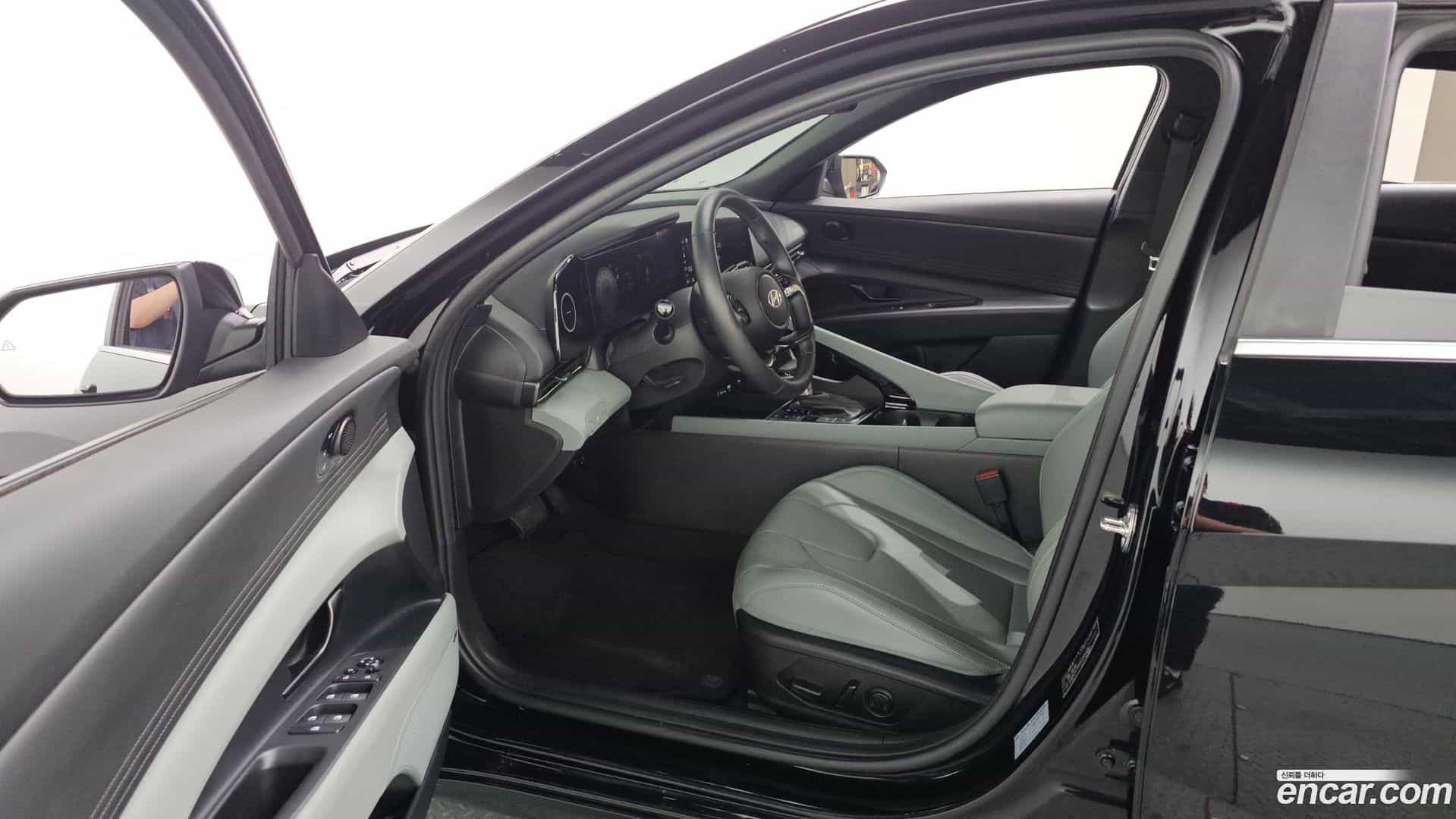 AVANTE Hyundai 2024.2-INNER-010
