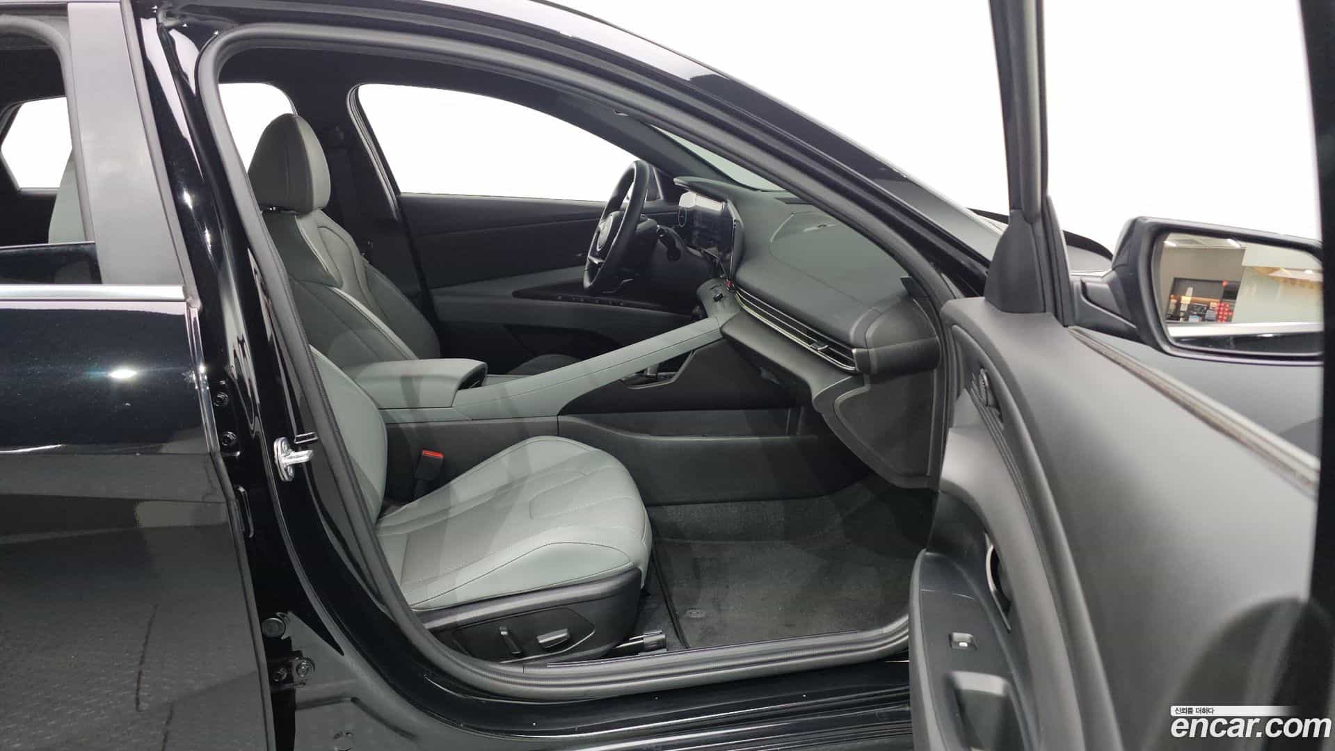 AVANTE Hyundai 2024.2-OPTION-022