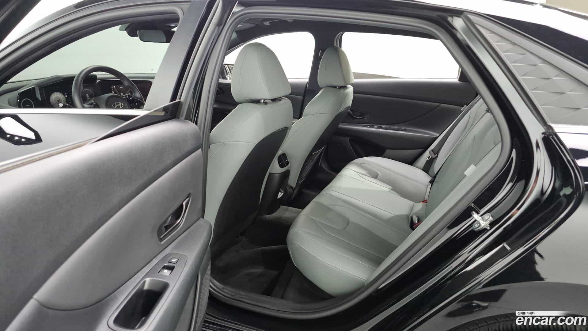 AVANTE Hyundai 2024.2-OPTION-023