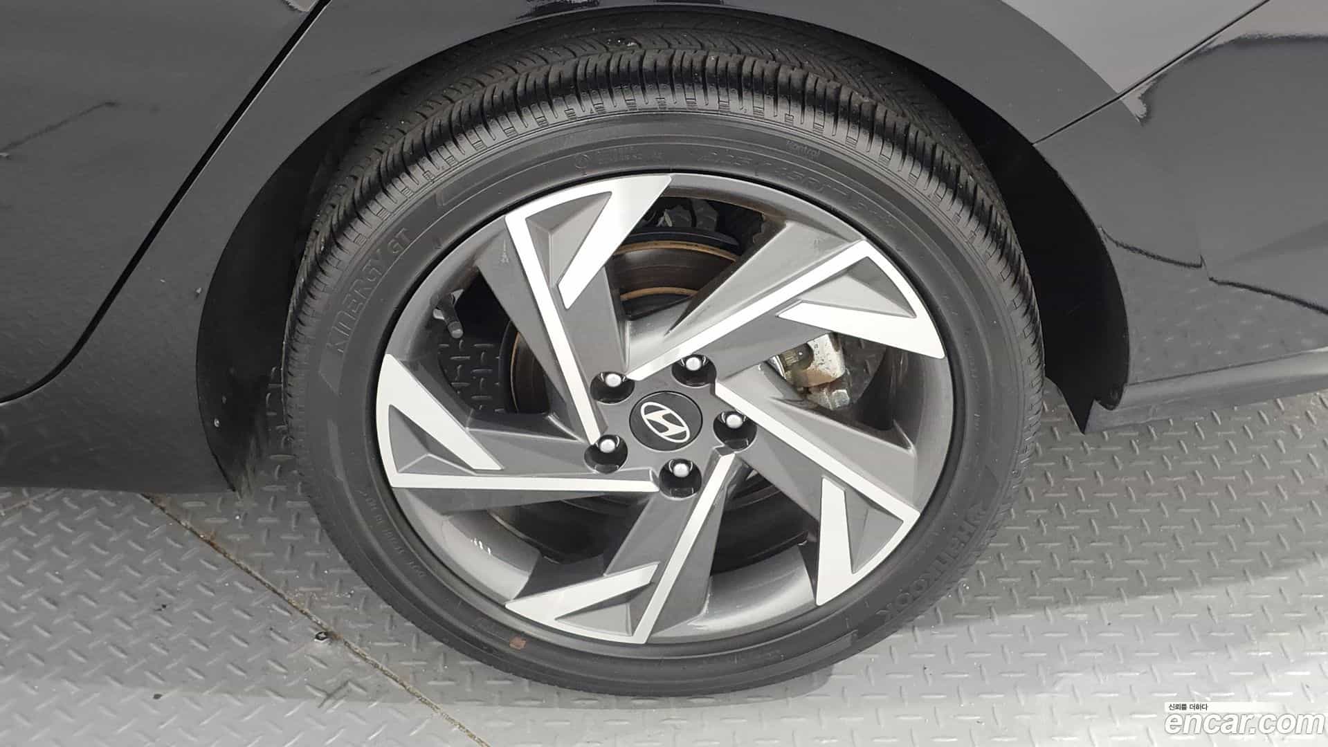 AVANTE Hyundai 2024.2-OUTER-031