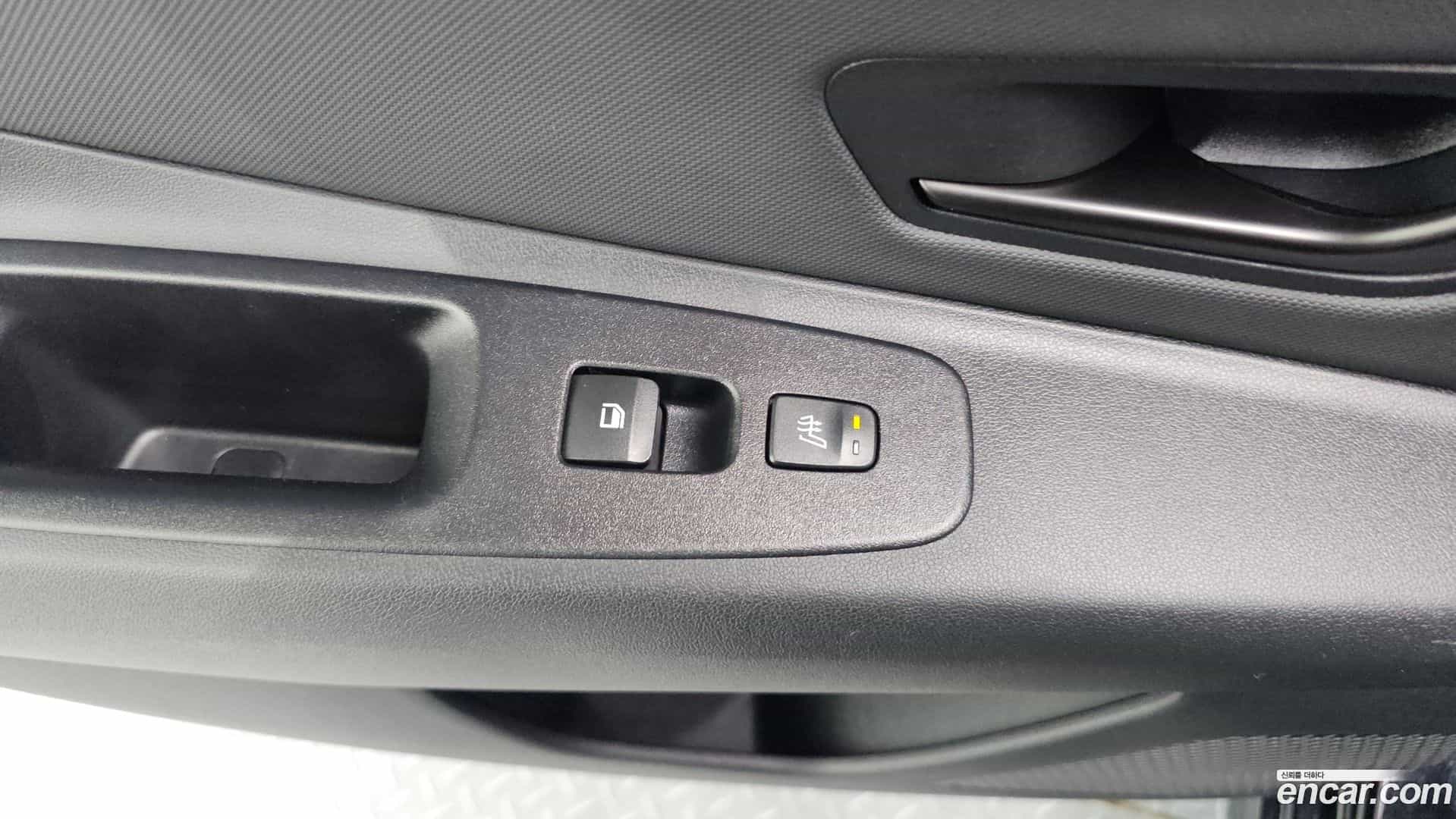 AVANTE Hyundai 2024.2-OPTION-040