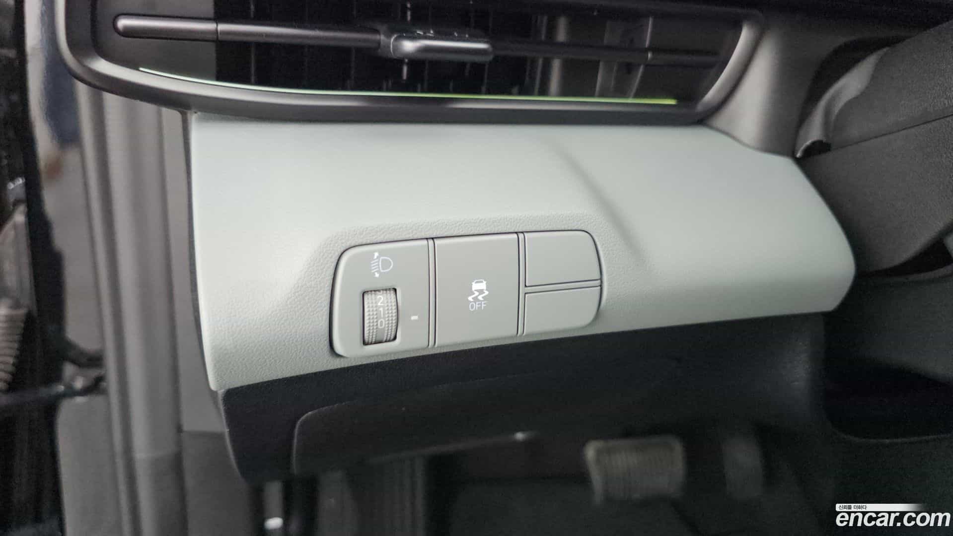 AVANTE Hyundai 2024.2-OPTION-041