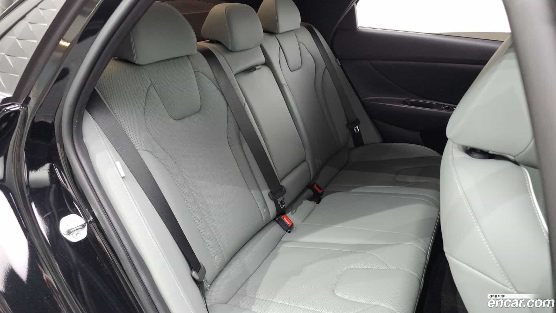 AVANTE Hyundai 2024.2-OPTION-043