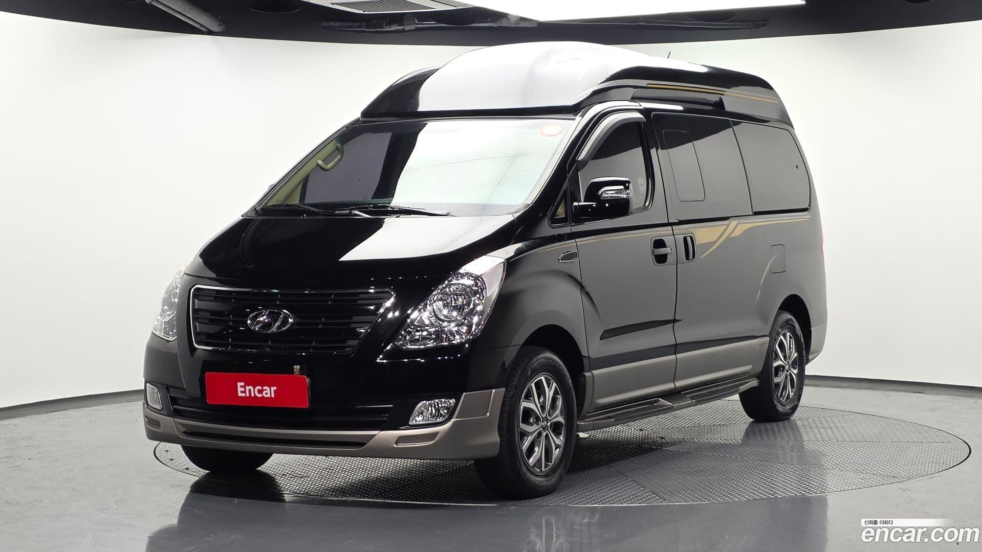 Main__Slider__Photo:Starex Hyundai 2016.10-0