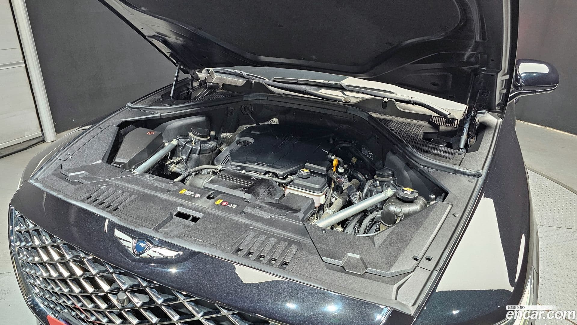 Main__Slider__Photo:GV80 Genesis 2021.11-5