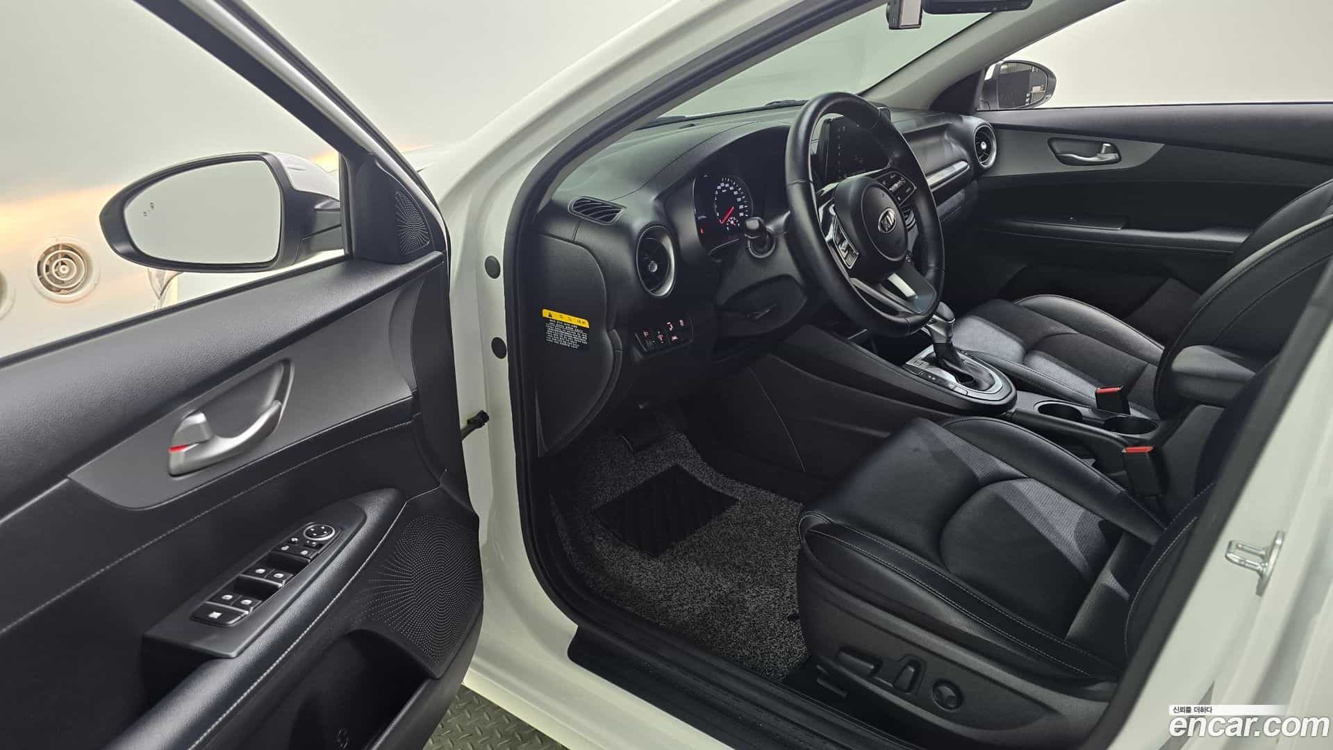 K3 Kia 2020.5-INNER-010