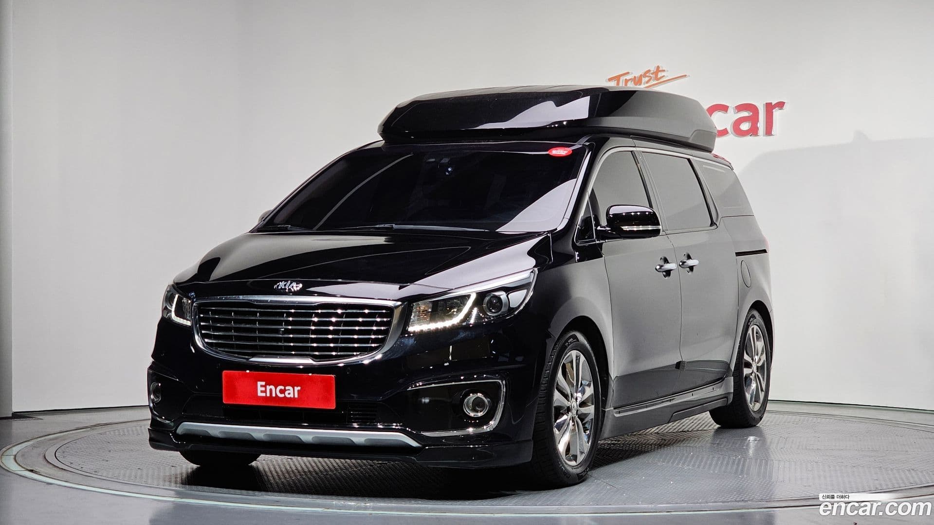 Main__Slider__Photo:Canival Kia 2017.10-0