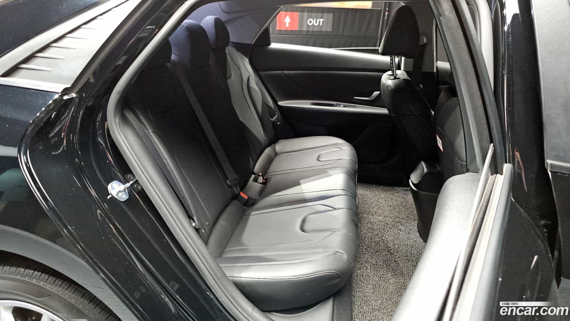 AVANTE Hyundai 2021.2-OPTION-015