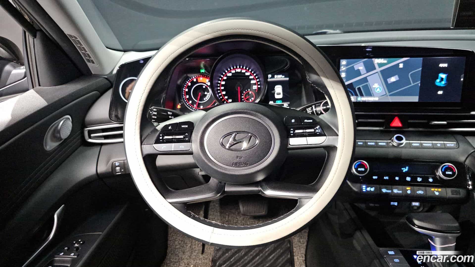 AVANTE Hyundai 2021.2-OPTION-017