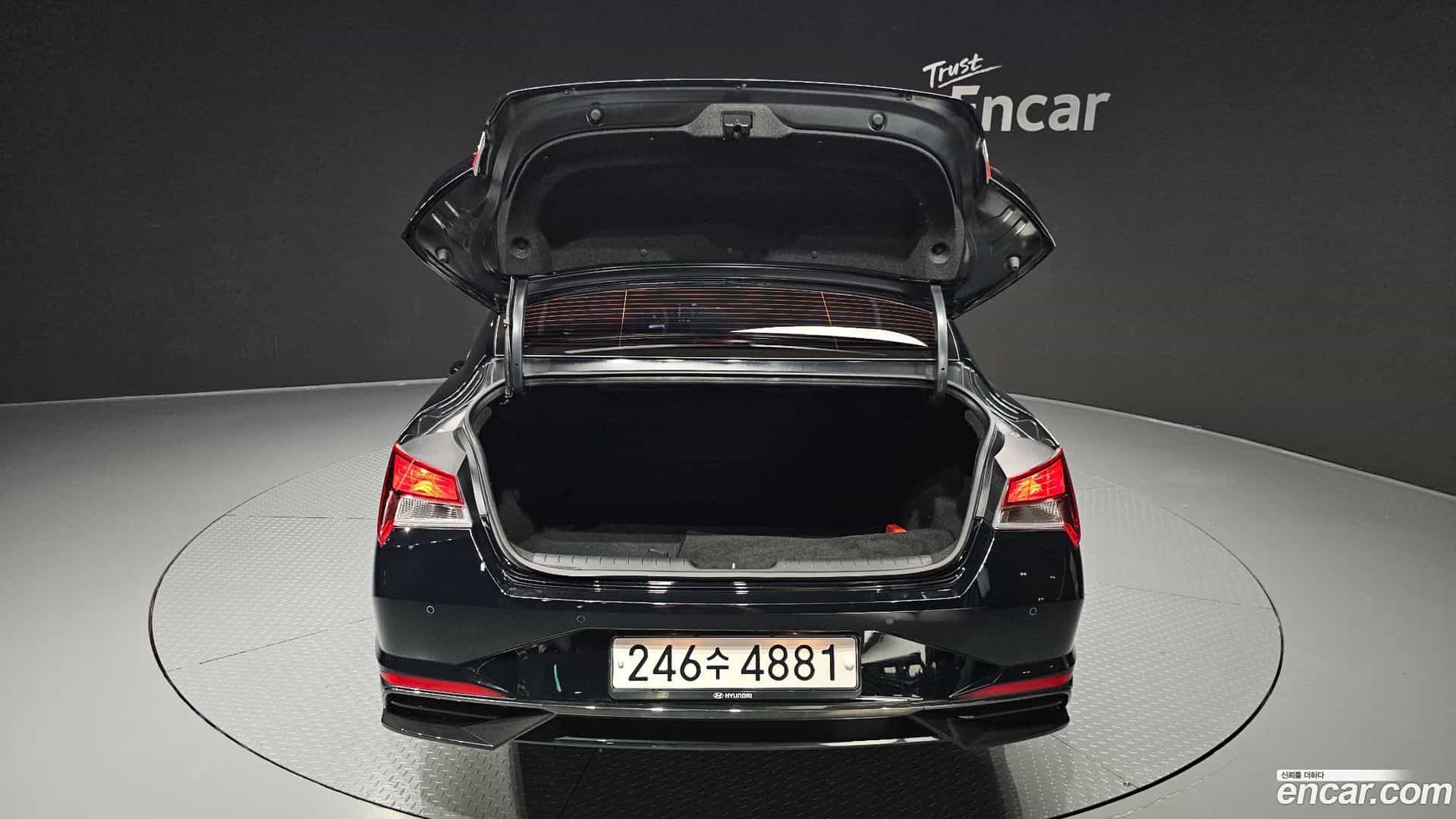 AVANTE Hyundai 2021.2-OPTION-024