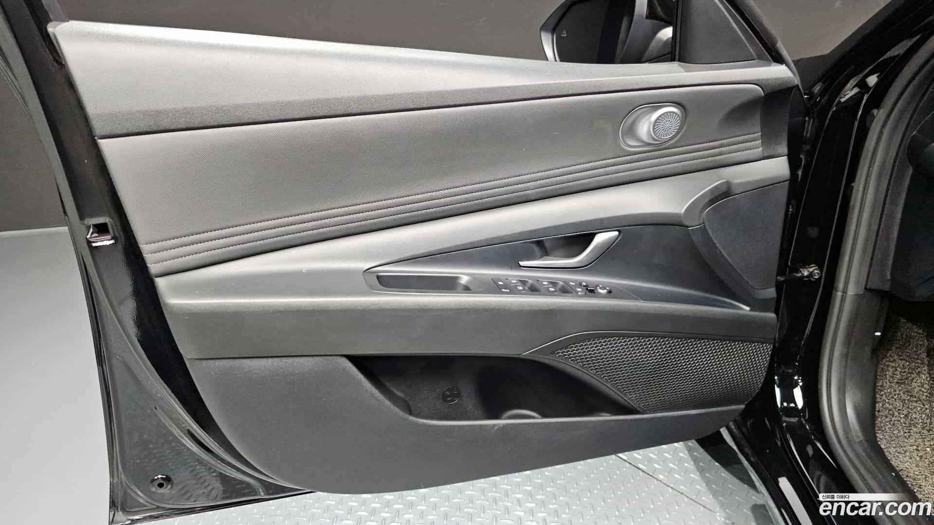 AVANTE Hyundai 2021.2-INNER-034