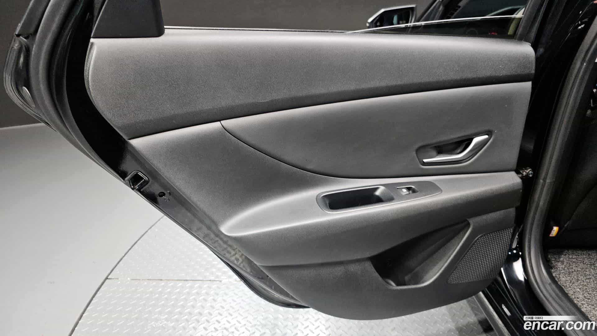 AVANTE Hyundai 2021.2-INNER-035