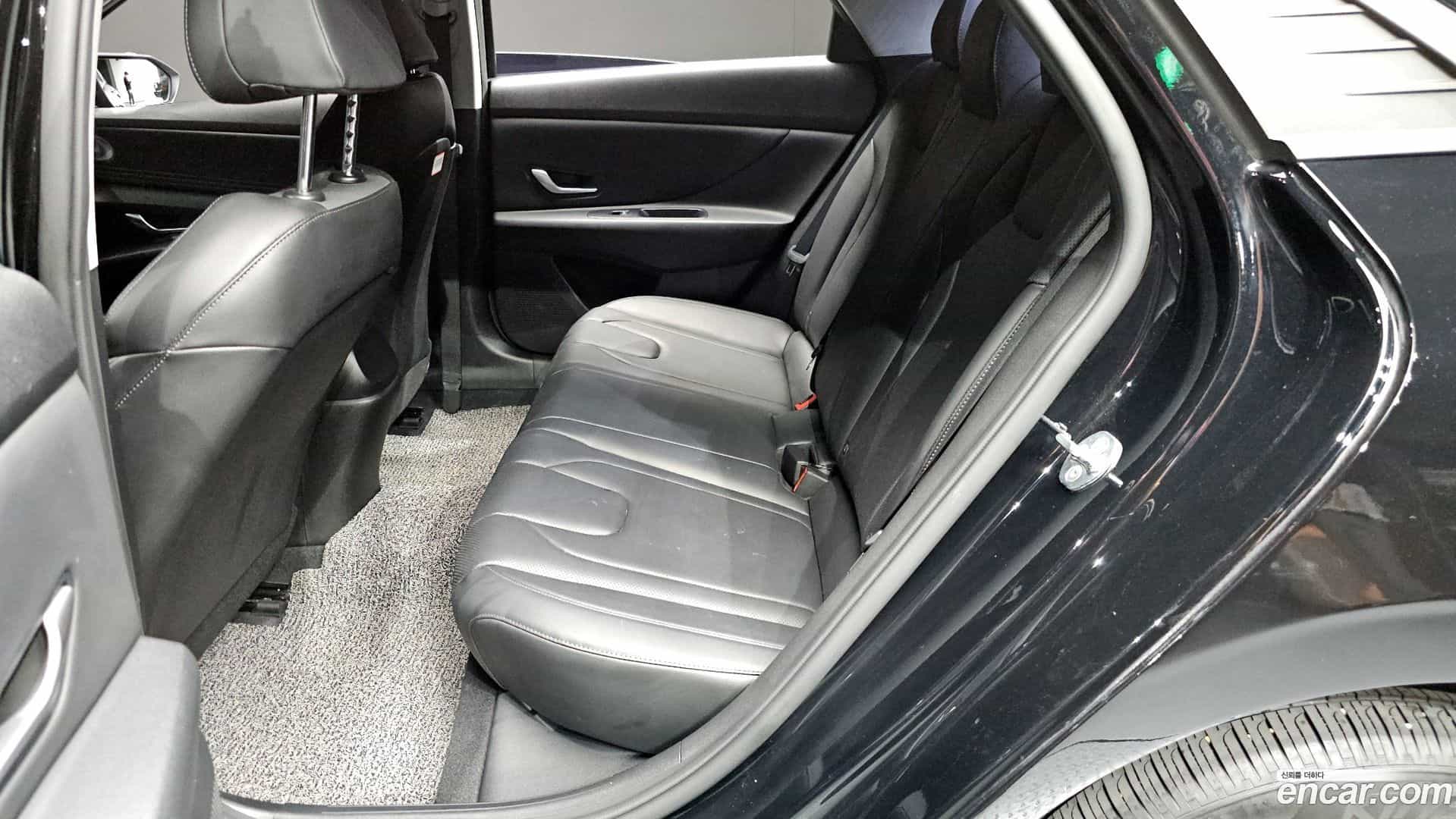 AVANTE Hyundai 2021.2-INNER-036